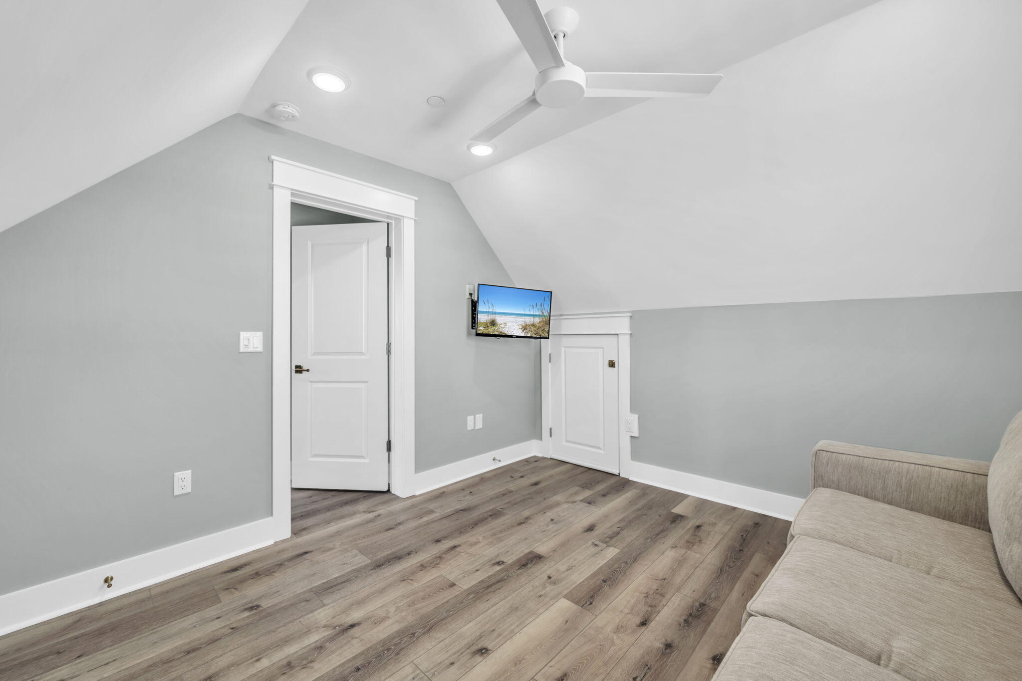 Henderson Cottages - Residential