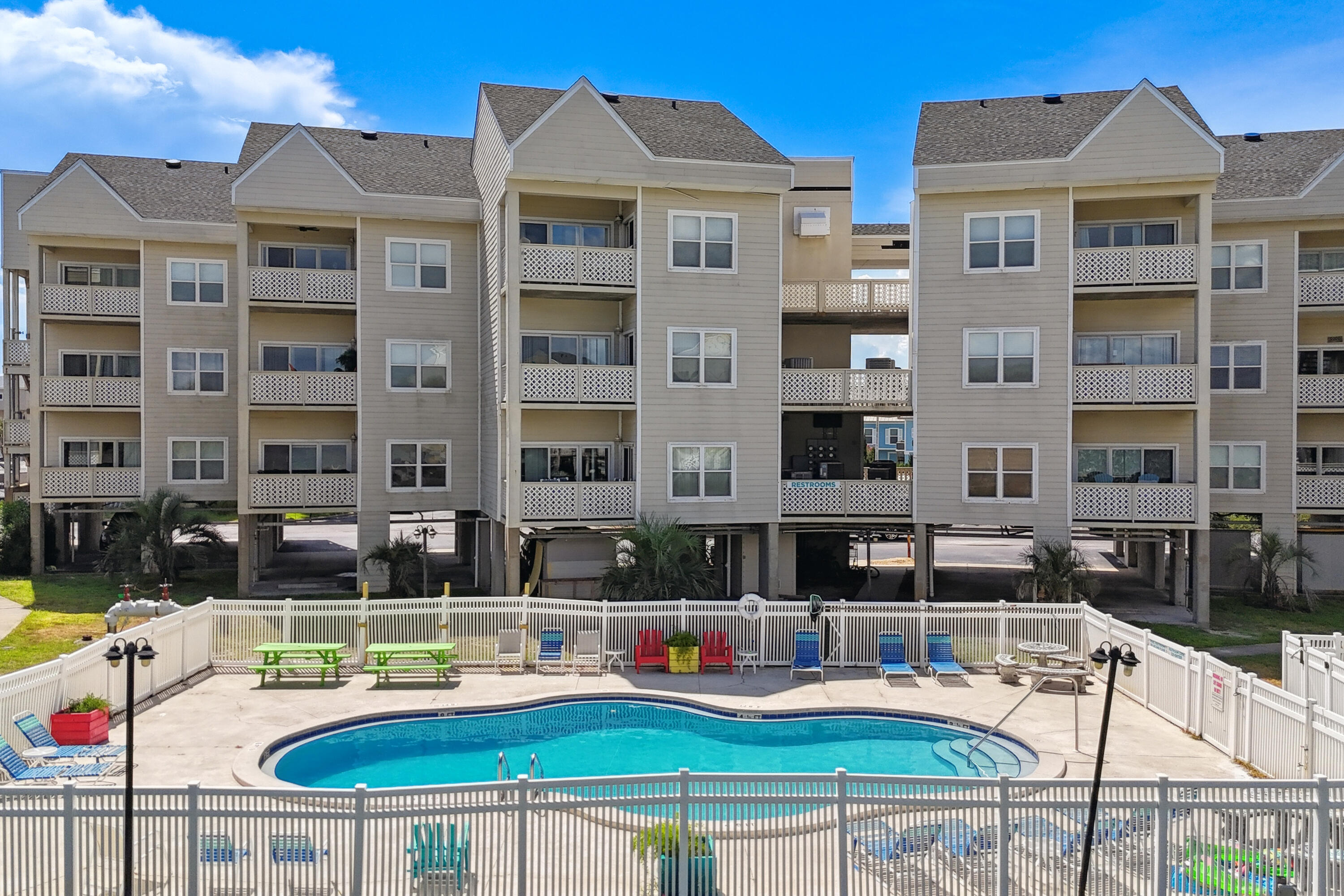 BAYWATCH CONDO - Residential