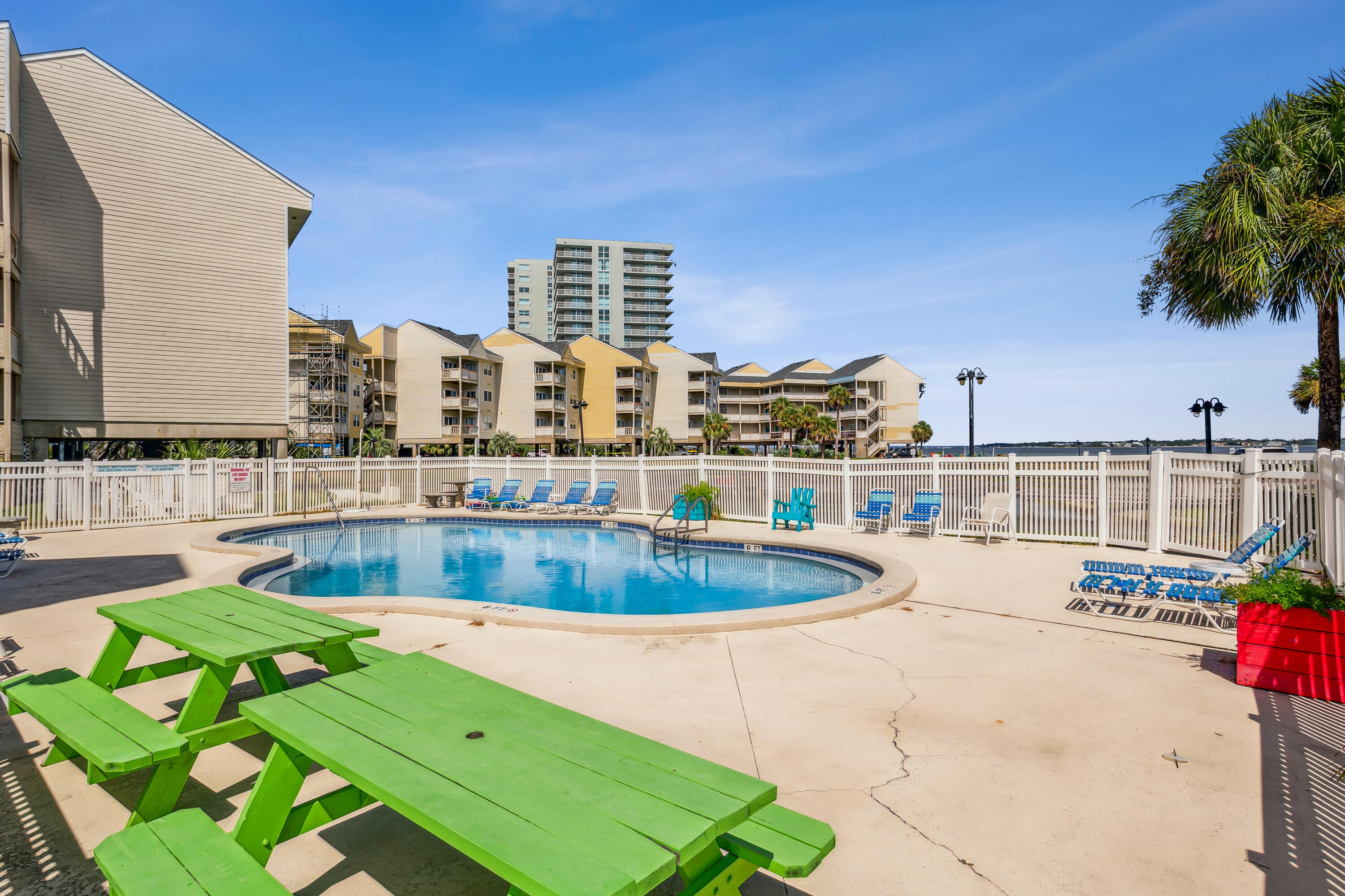 BAYWATCH CONDO - Residential
