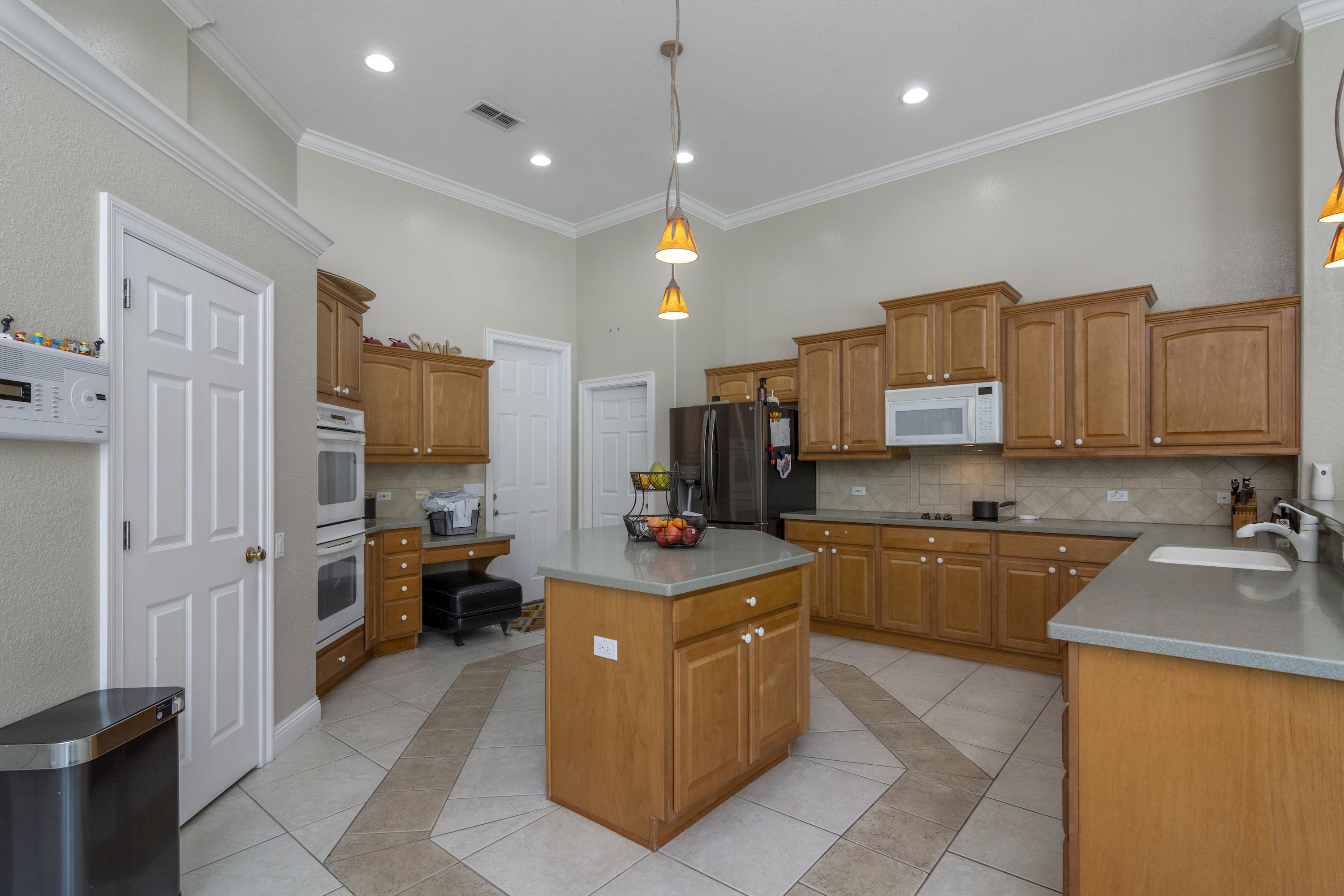 GRAND POINTE - Residential