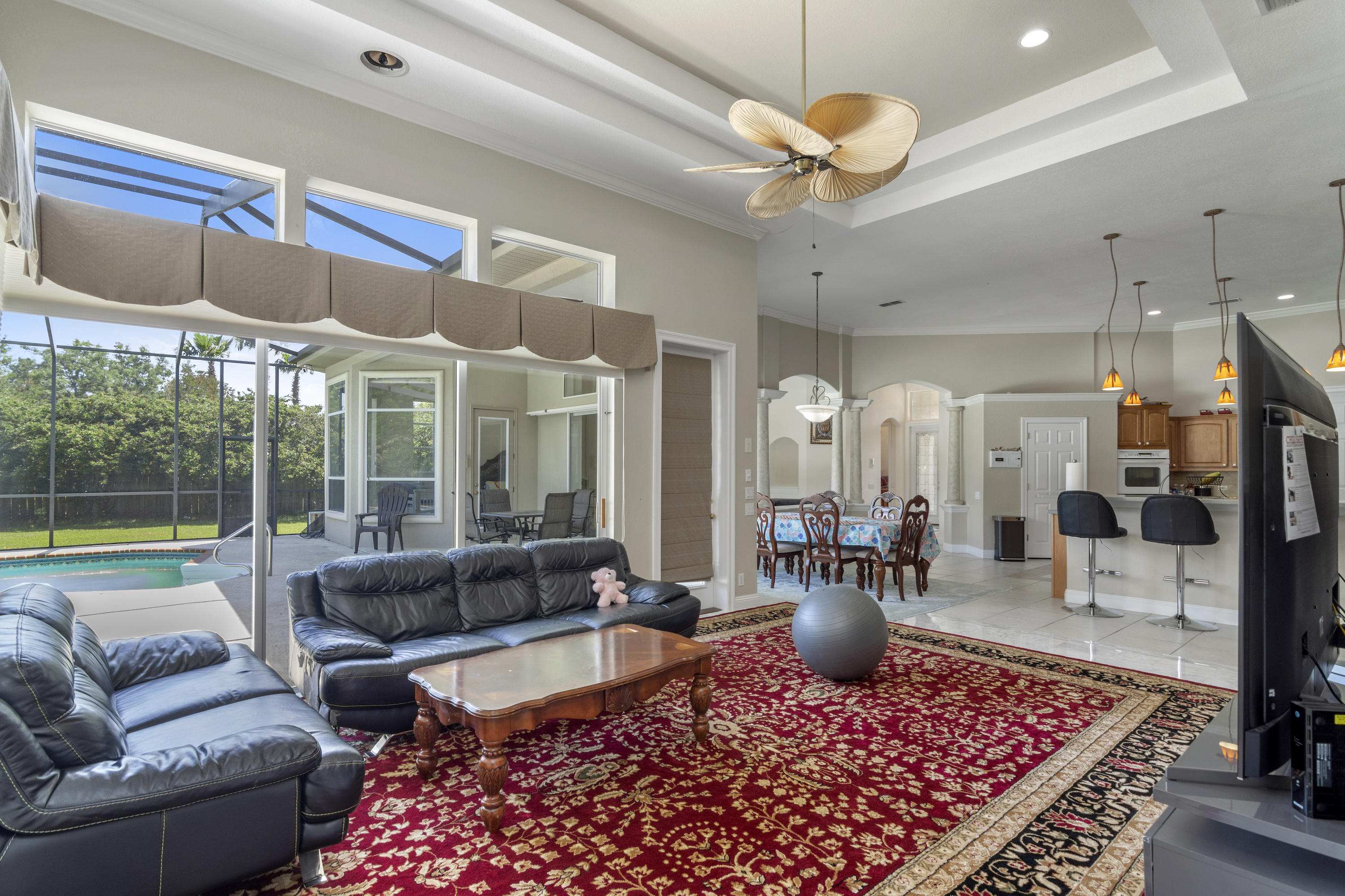 GRAND POINTE - Residential