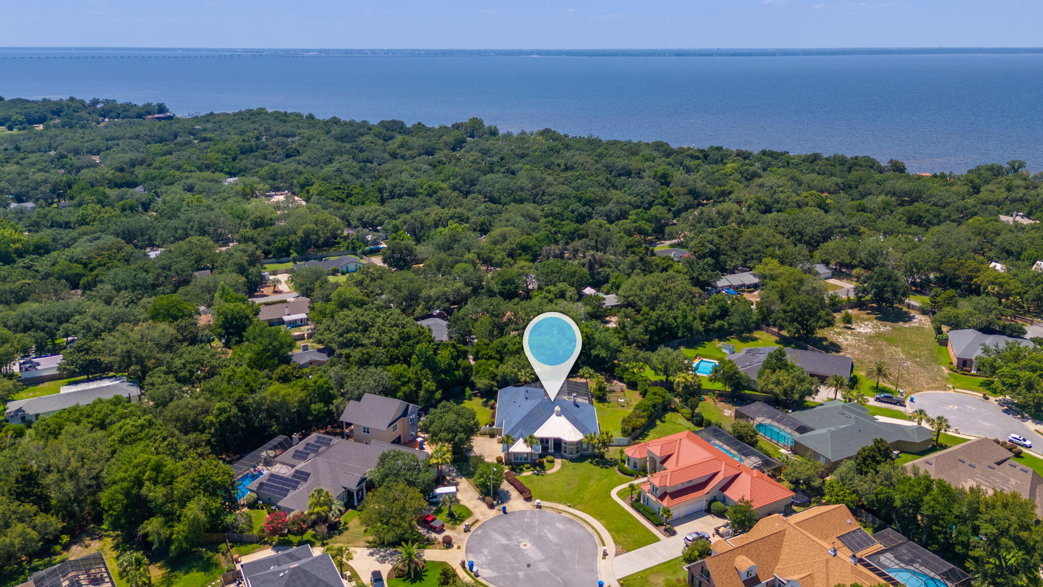 GRAND POINTE - Residential