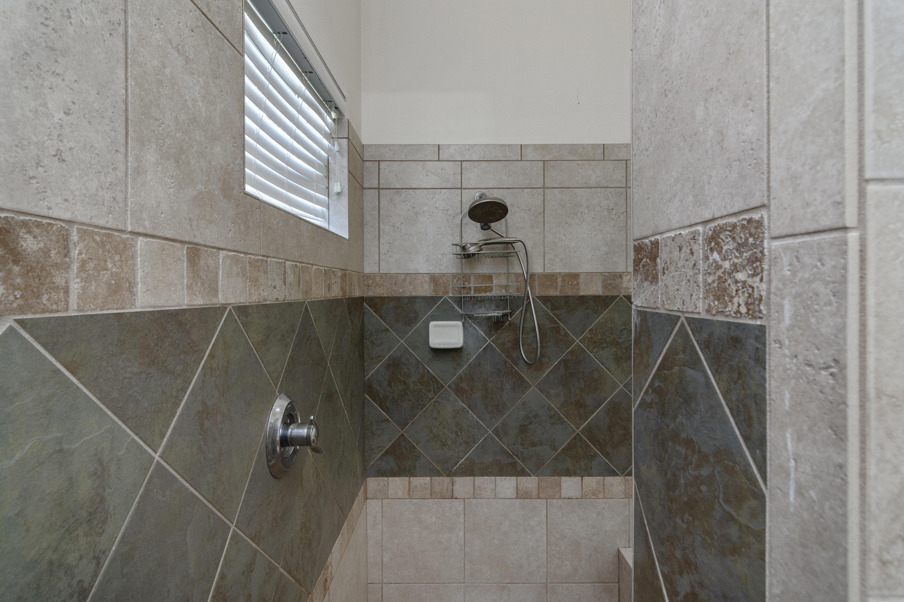 GRAND POINTE - Residential