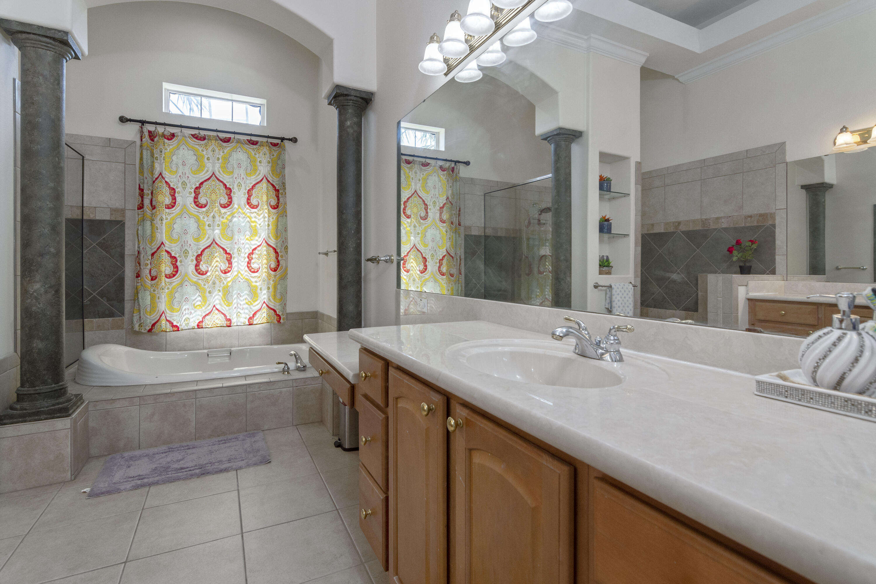 GRAND POINTE - Residential