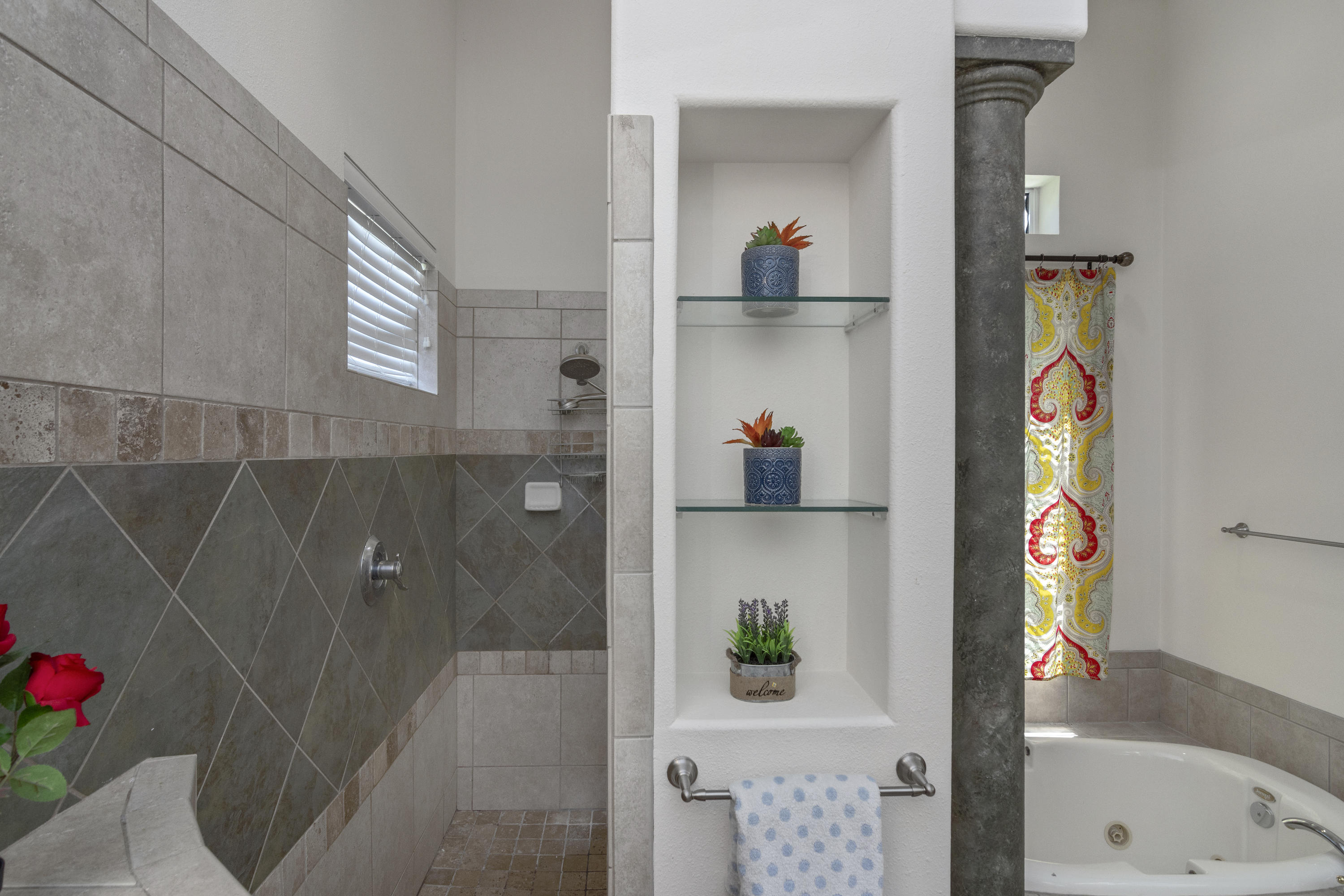 GRAND POINTE - Residential