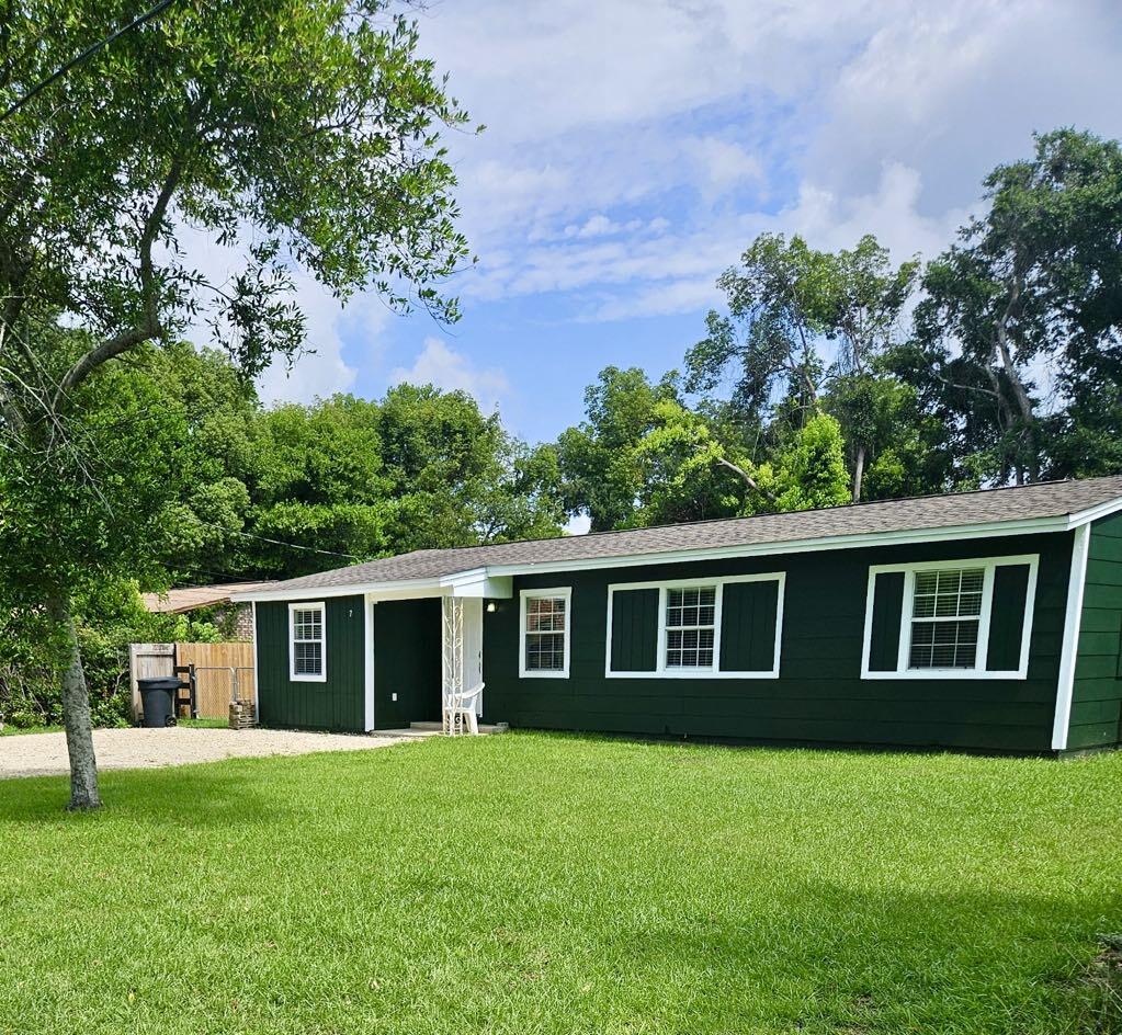 Check out this updated home! This 3-bedroom home is centrally located in Fort Walton Beach and has had many updates throughout. You will notice the open floor plan as soon as you enter the front door. The open kitchen is perfect for entertaining and making gourmet meals and the dining area is large enough to seat many guests. The home has tile throughout the home (NO CARPET)! The three bedrooms are spacious, and the bathroom has plenty of storage. You will also find an enclosed laundry room in this home. The backyard is level and fenced for privacy. Make an appointment to see this home today!