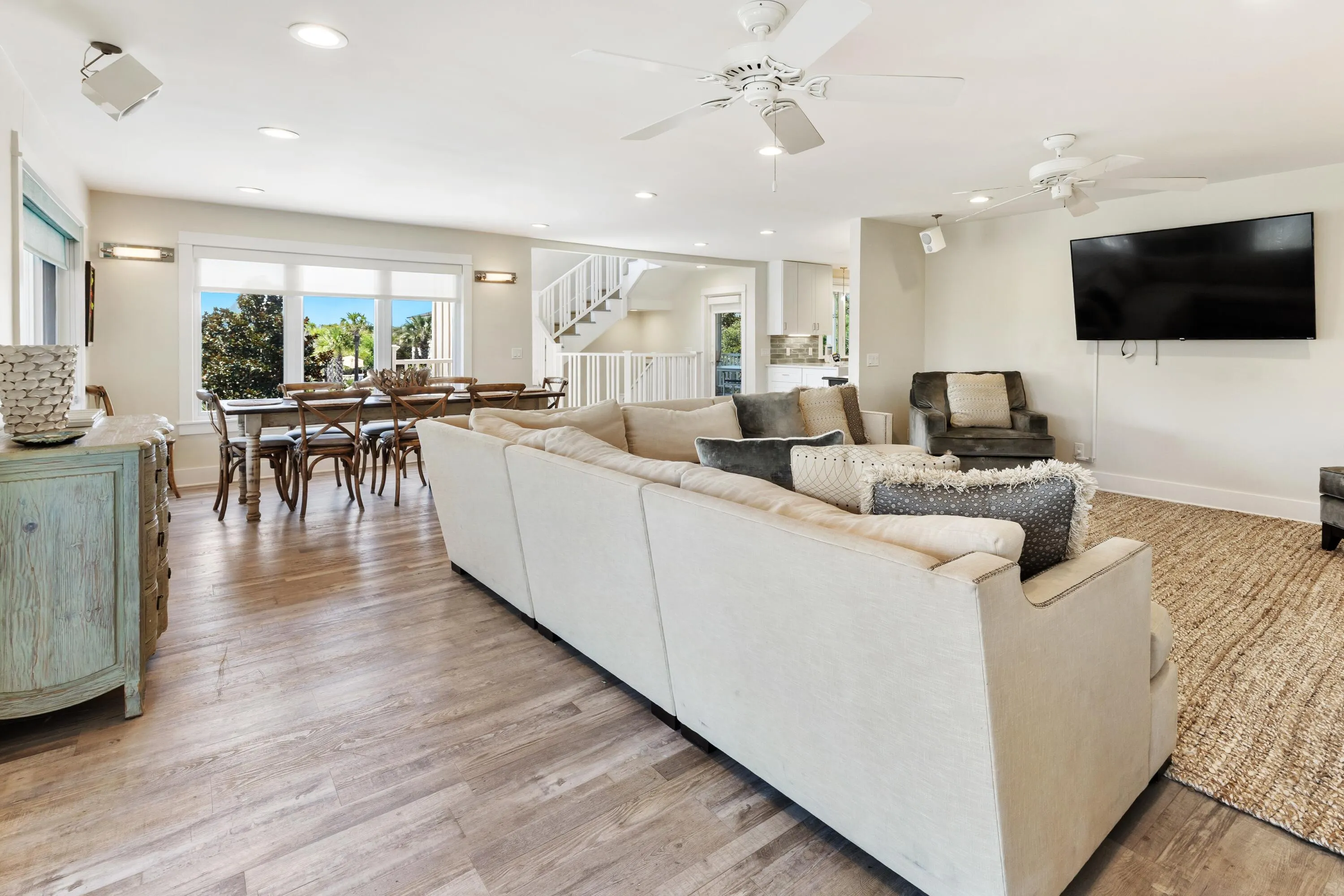 Santa Rosa Beach, Florida 32459, United States, 4 Bedrooms Bedrooms, ,5 BathroomsBathrooms,Residential,Active,204726