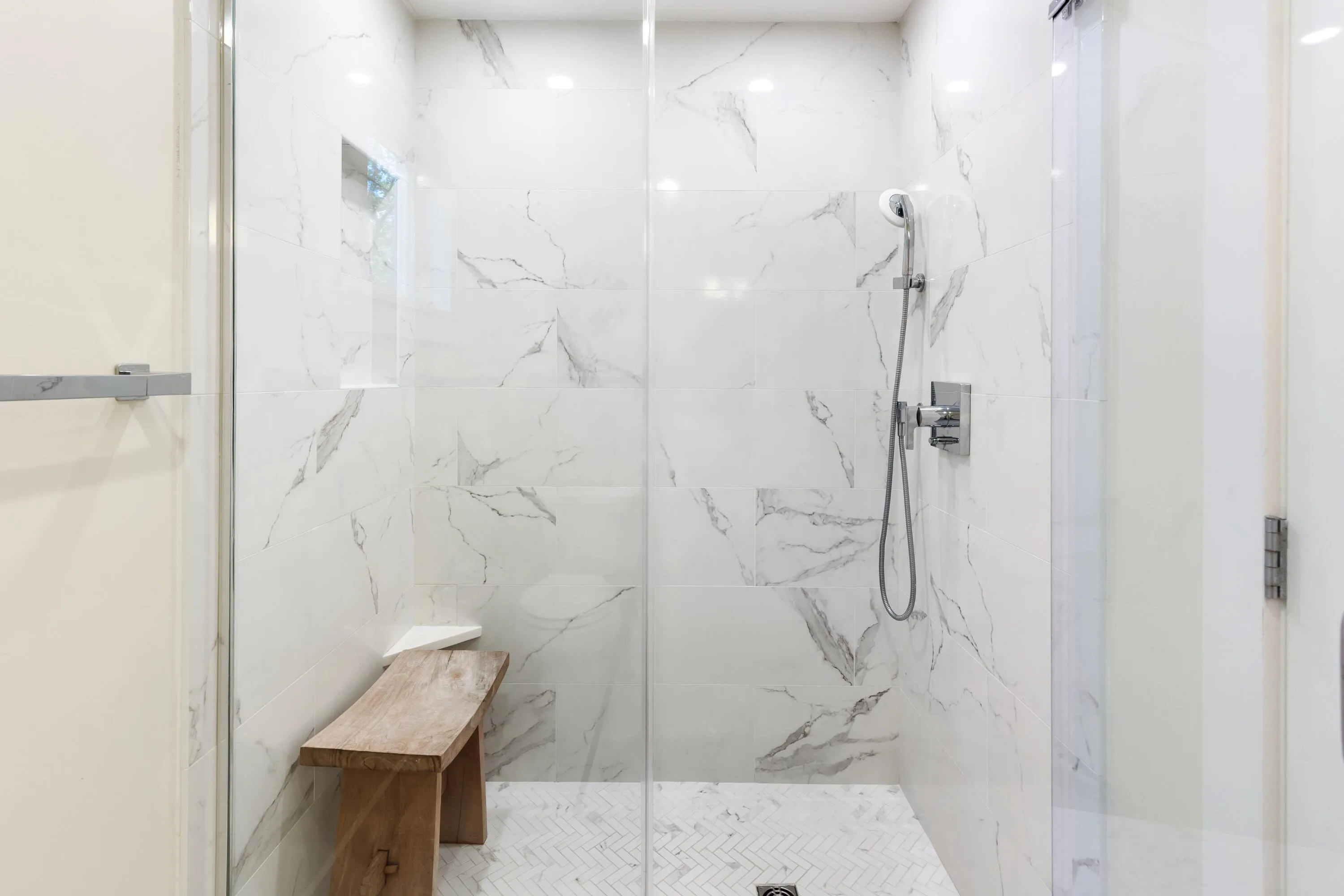 Santa Rosa Beach, Florida 32459, United States, 4 Bedrooms Bedrooms, ,5 BathroomsBathrooms,Residential,Active,204726