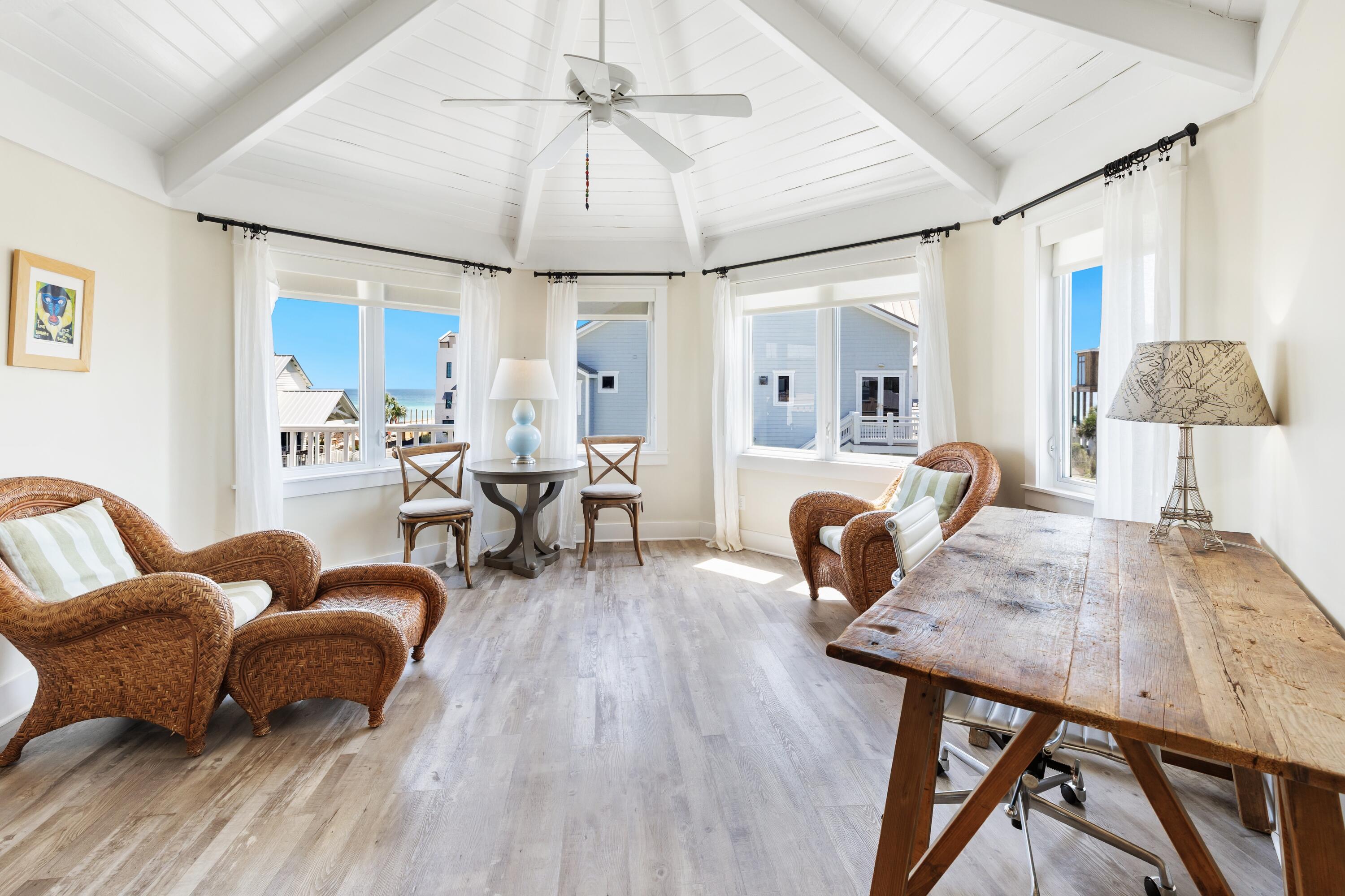 GULF TRACE - Residential
