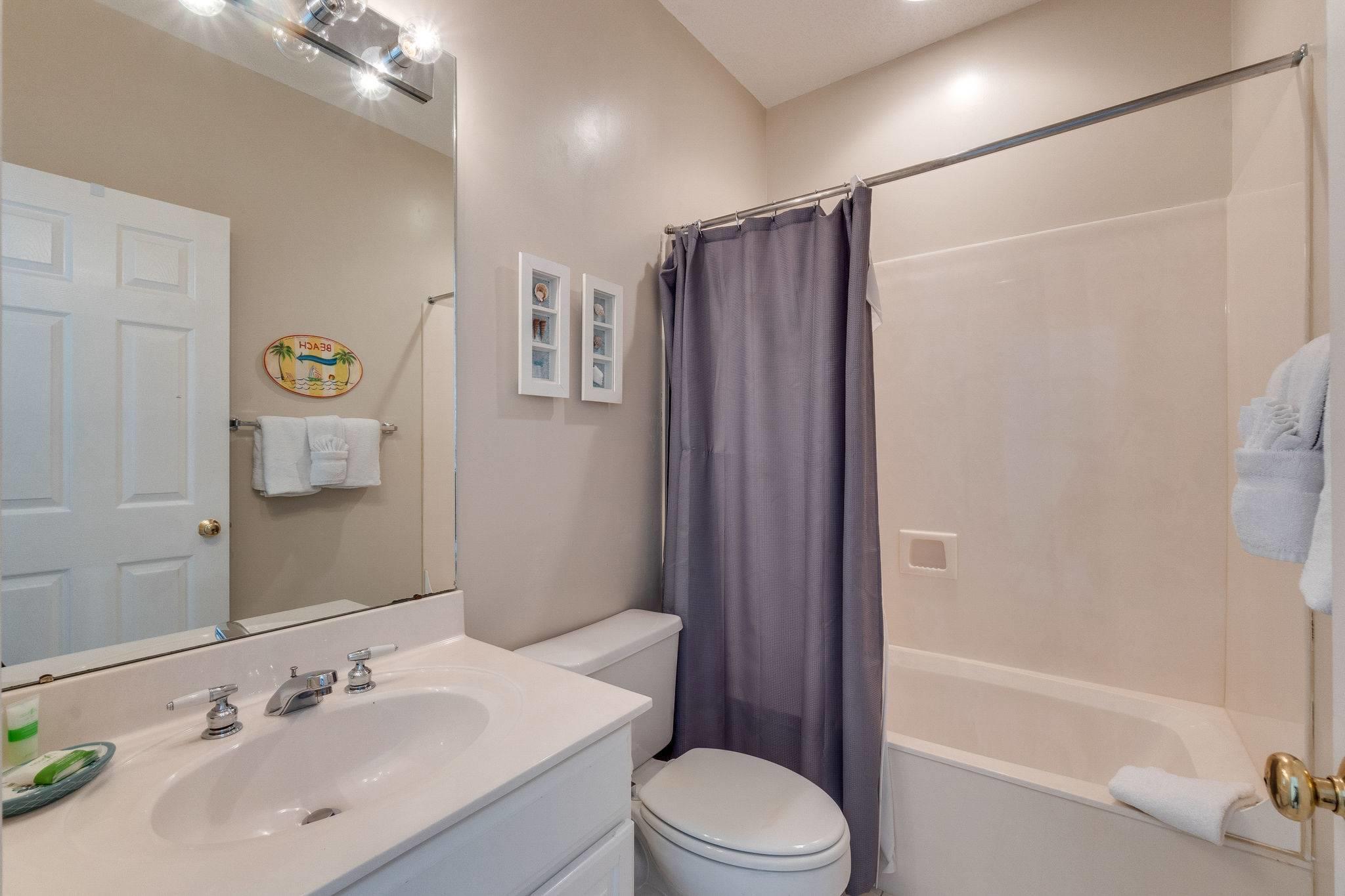 NORTH SHORE T/H - Residential