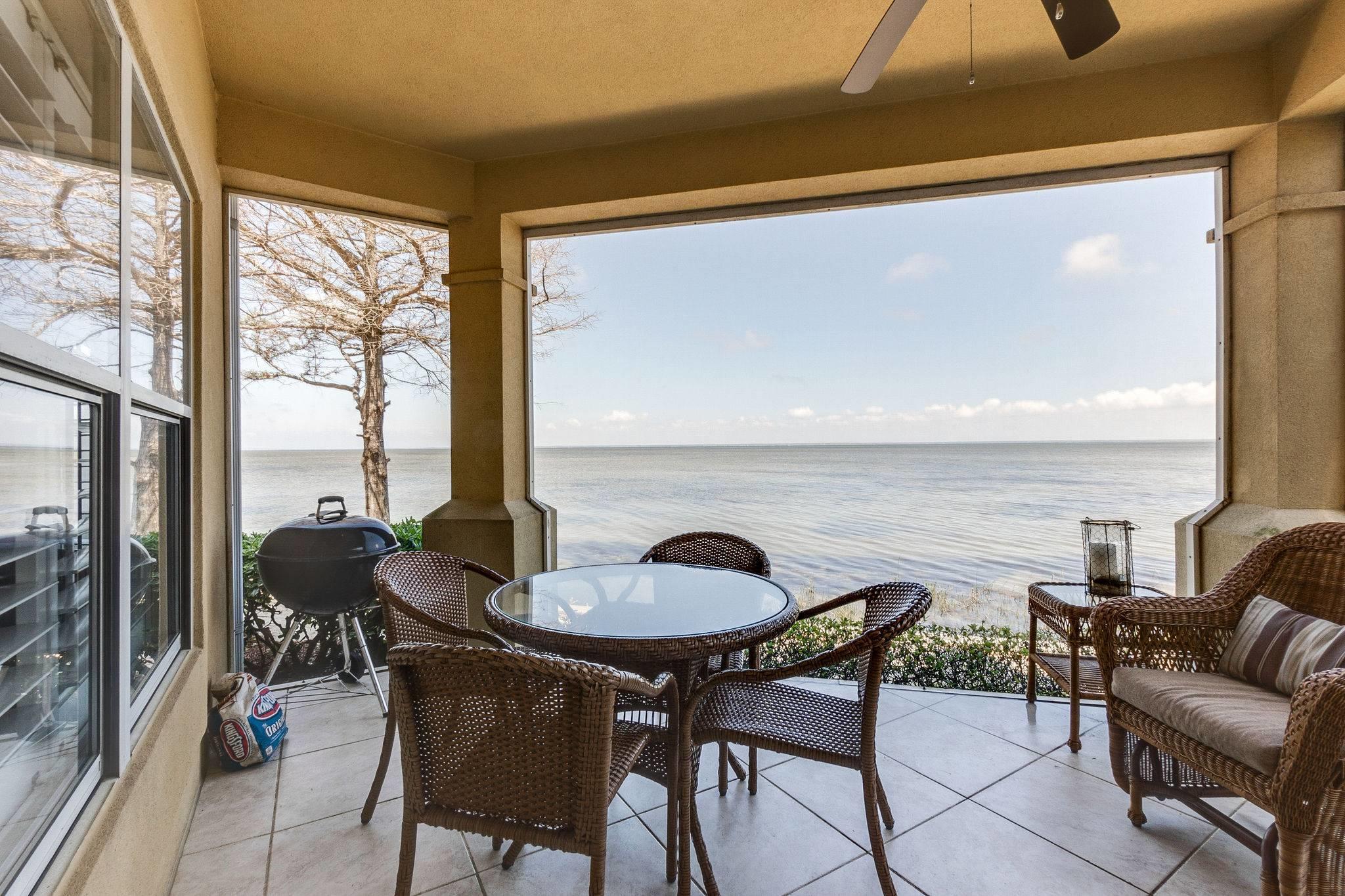 NORTH SHORE T/H - Residential