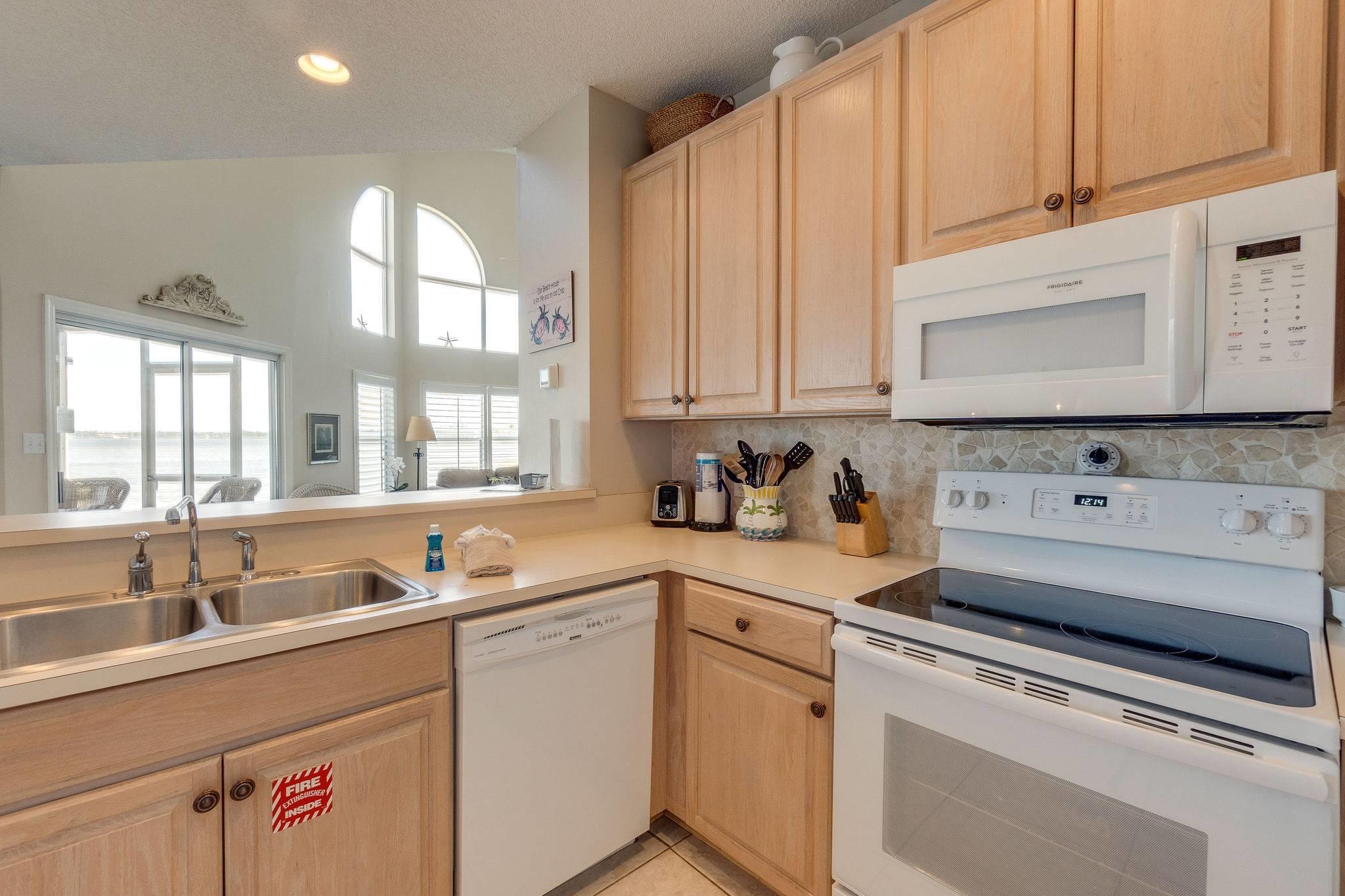 NORTH SHORE T/H - Residential