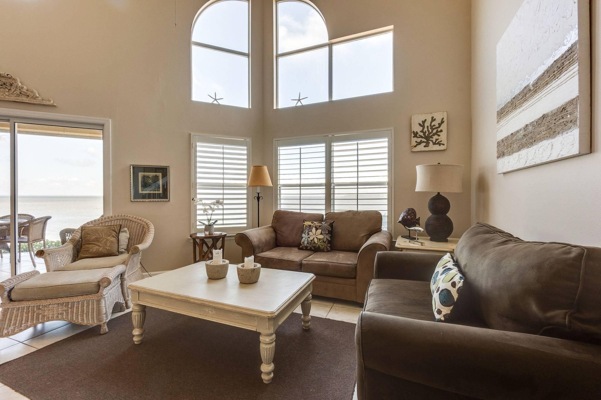 NORTH SHORE T/H - Residential