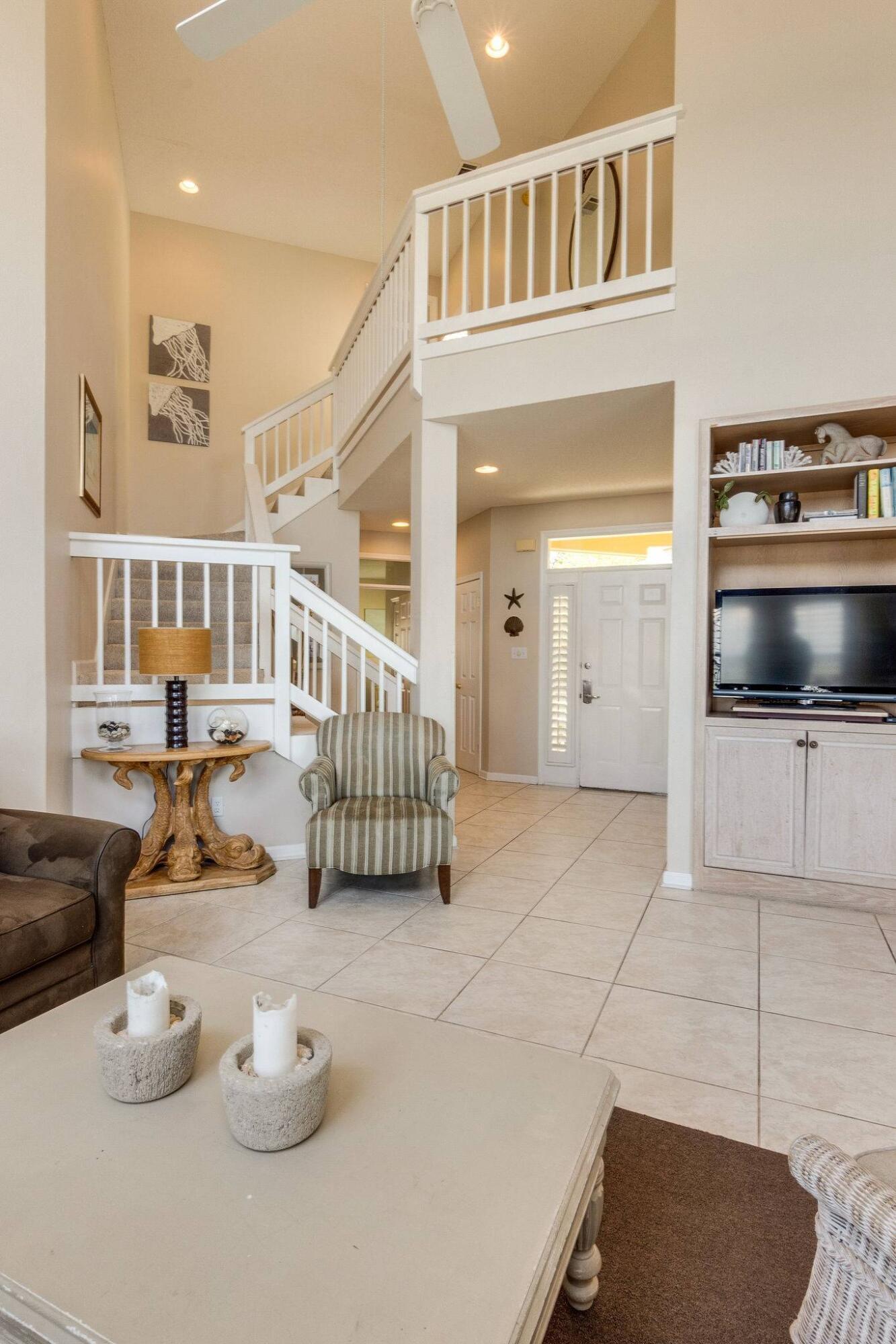 NORTH SHORE T/H - Residential