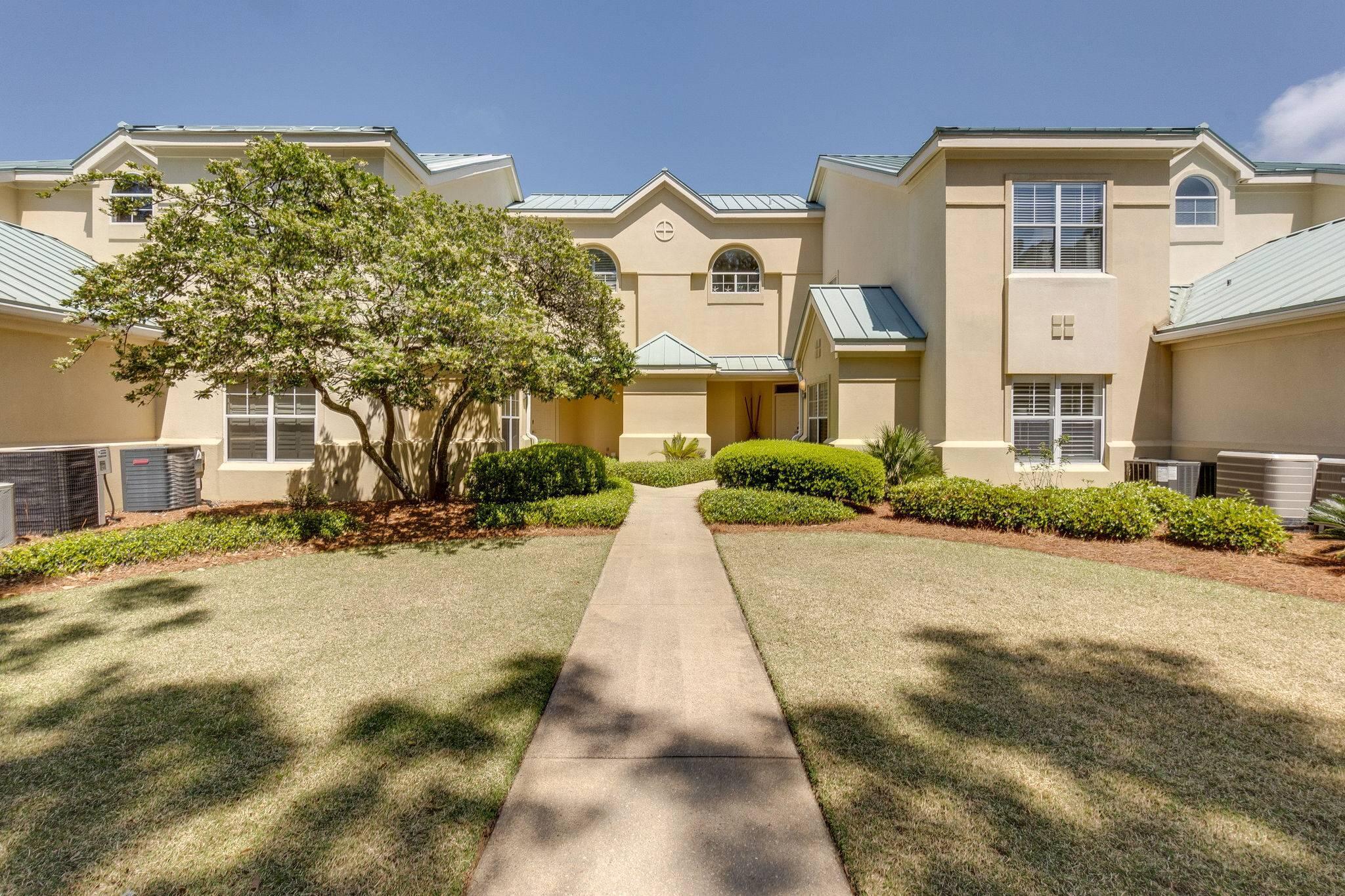 NORTH SHORE T/H - Residential