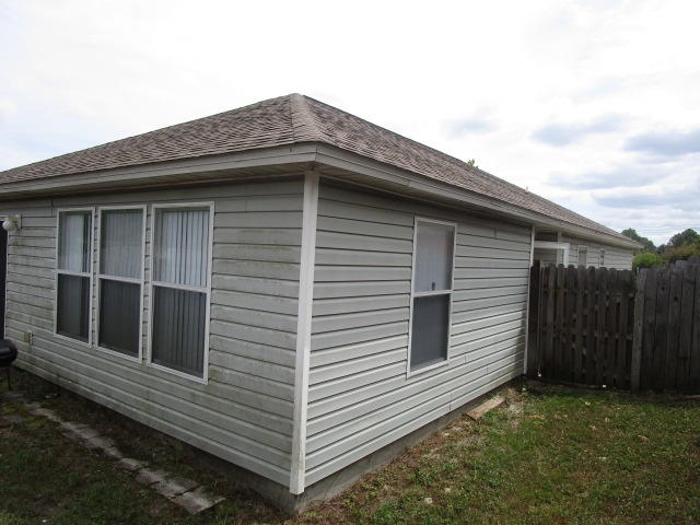 SOUTHWAY ESTATES 2ND ADDN - Residential Lease