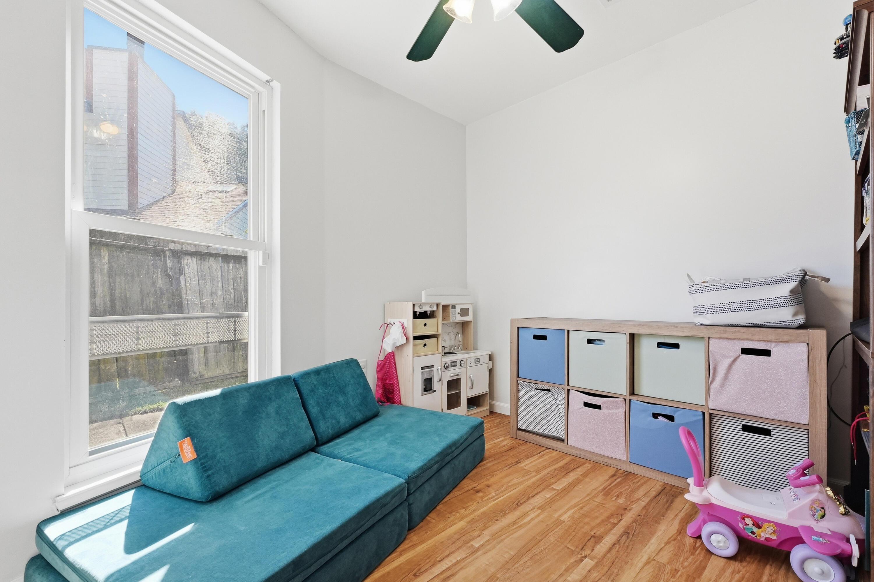 CANTERBURY WOODS - Residential