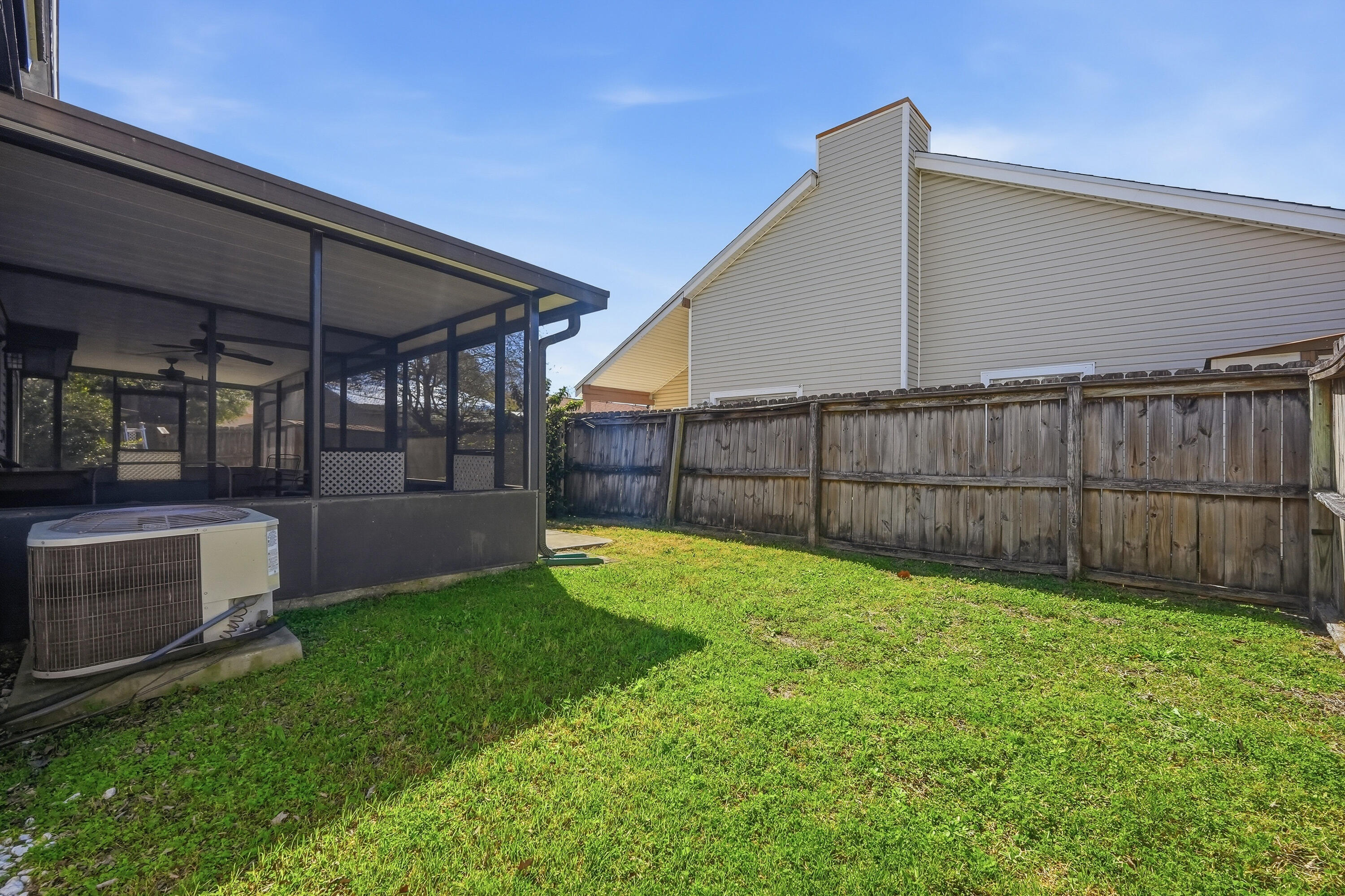 CANTERBURY WOODS - Residential