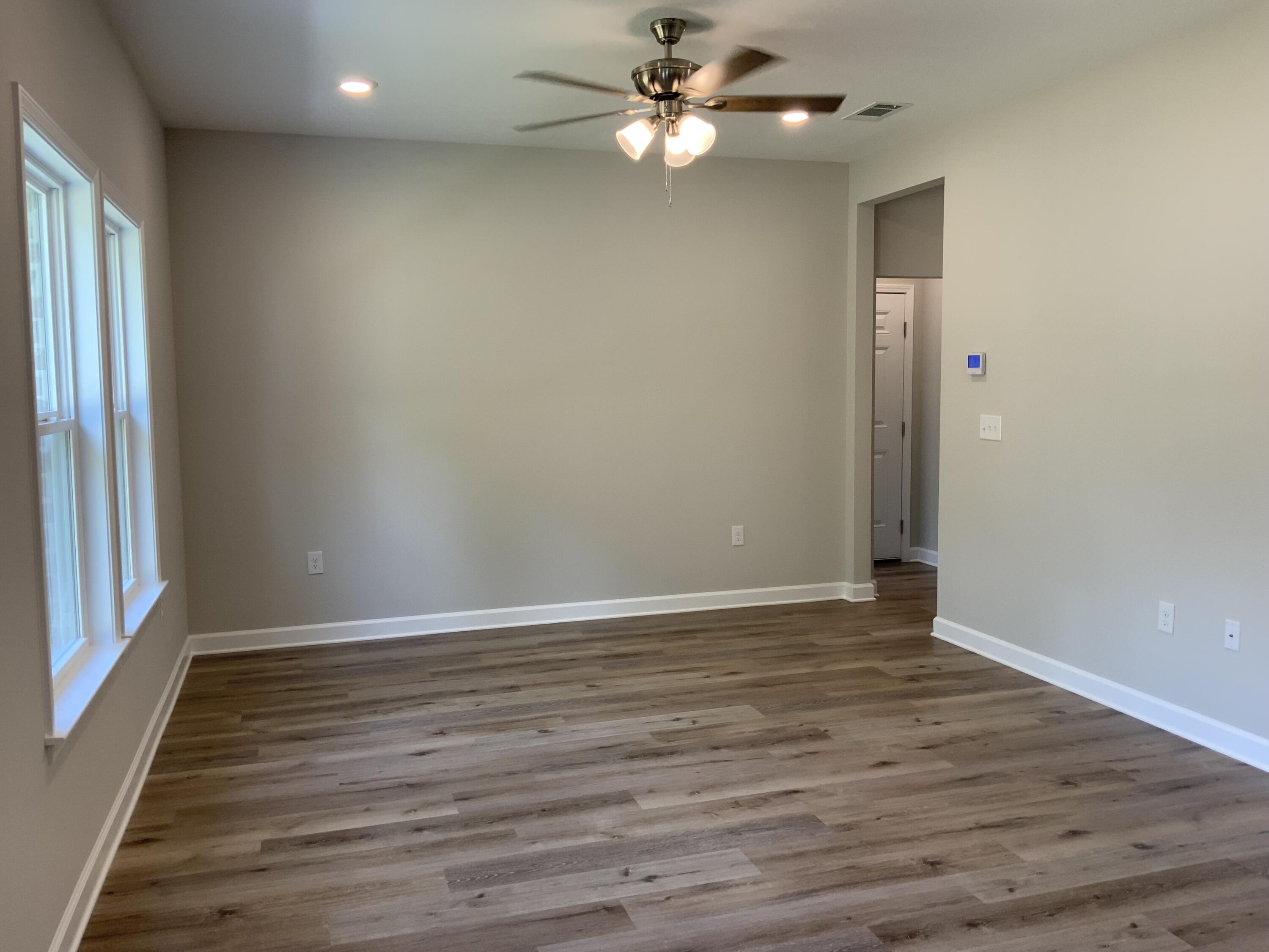 LAUREL OAKS S/D - Residential