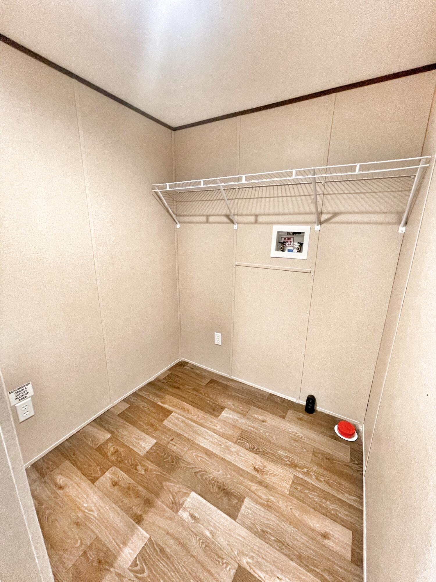 OAKWOOD HILLS UNIT 3 - Residential