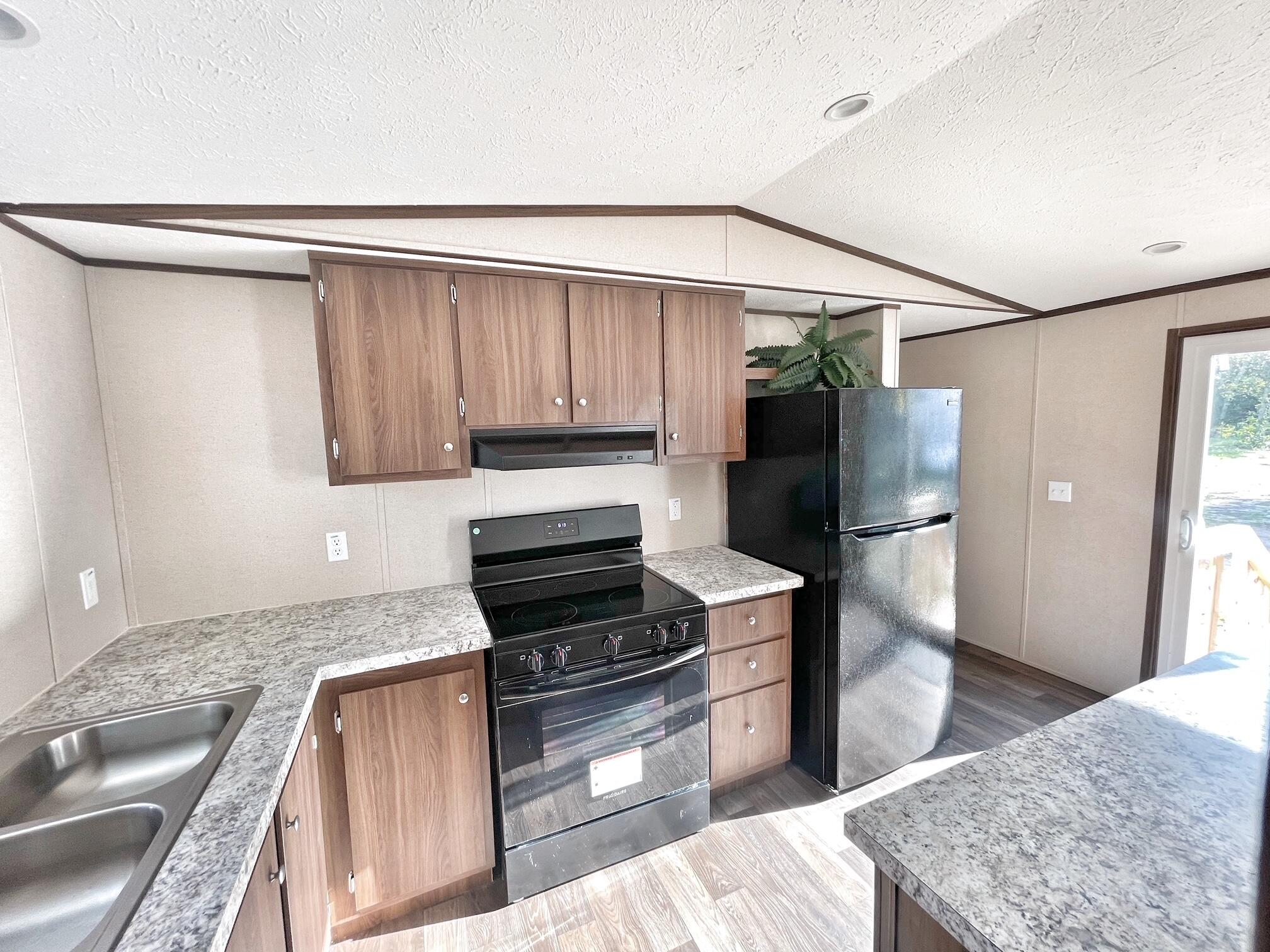 OAKWOOD HILLS UNIT 3 - Residential