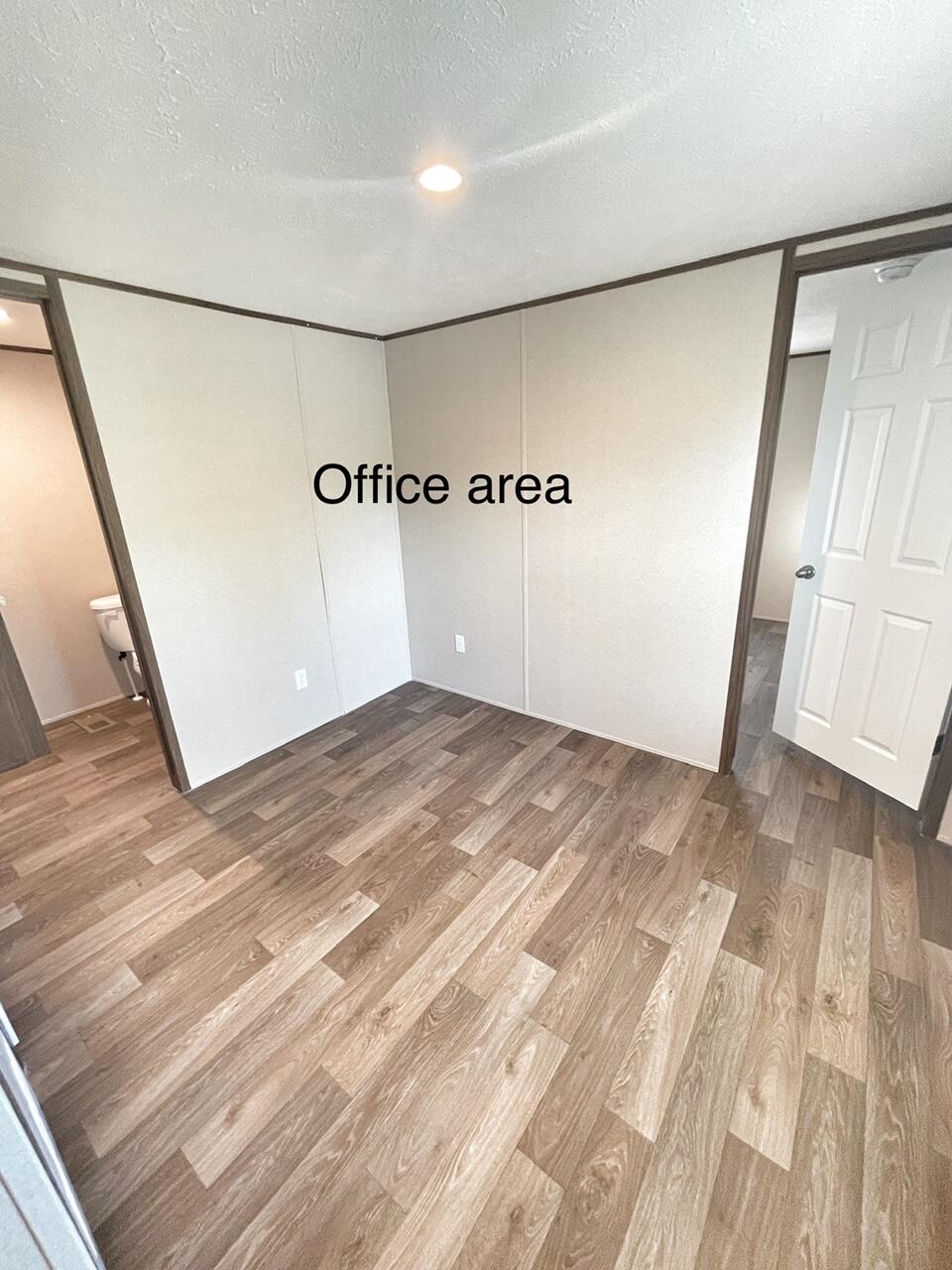 OAKWOOD HILLS UNIT 3 - Residential