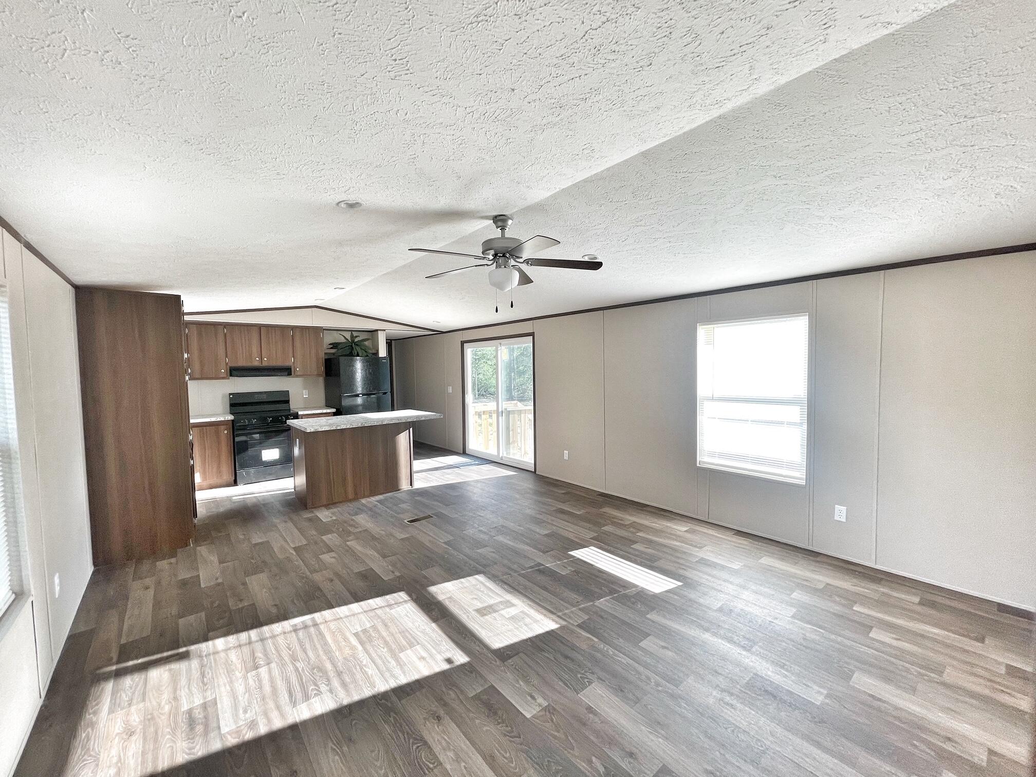 OAKWOOD HILLS UNIT 3 - Residential