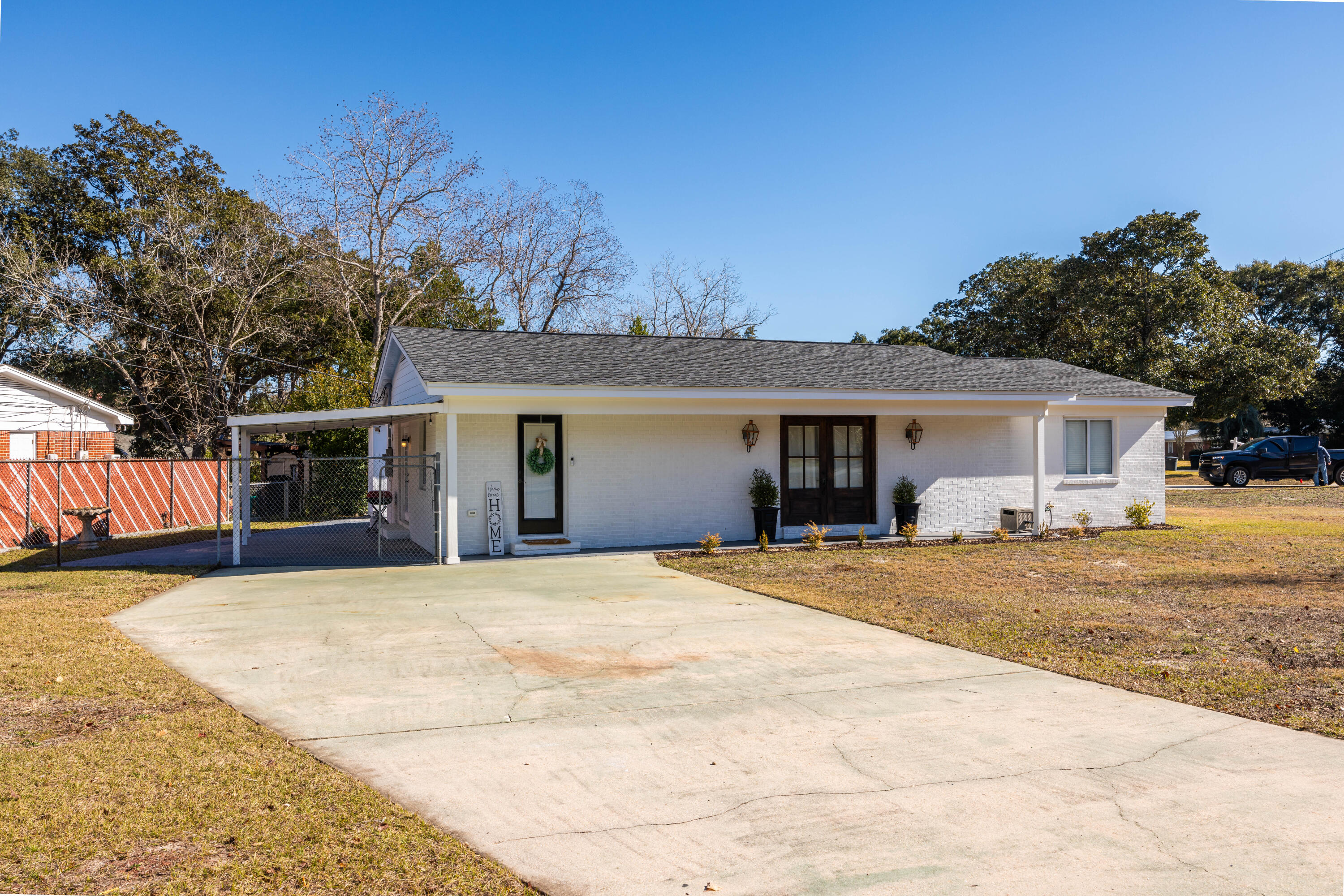 Dream Come True in Ft. Walton Beach! ✨ Remodeled Ranch, 3 BR, 2 BA, Move-In Ready at Closing! ✨Escape to sunshine and style in this stunning, remodeled ranch in Ft. Walton Beach! Nestled on a corner lot, this 3-bedroom, 2-bathroom beauty boasts contemporary updates throughout. Step inside and be wowed by the sleek, shaker-style kitchen, featuring abundant soft-close cabinets, subway backsplash, dazzling quartz countertops, and stainless steel appliances. Slide-in range and undermount sink complete the chef's dream! Unwind in the cozy dining room, where rustic shiplap walls meet gorgeous waterproof, Auburn scraped oak laminate flooring. Both bathrooms impress with stylish tile and vanities, while the master ensuite pamper with a luxurious walk-in shower. Peace of mind comes standard: electrical rewired (2022), plumbing and roof updated (2022), and HVAC system brand new (2022)! Effective year built 2000. This home is truly a must-see - pictures can't capture the stunning transformation!
The best part? This beauty is move-in ready at closing! Imagine skipping the renovation hassle and stepping straight into your dream home in sunny Ft. Walton Beach.
Don't miss out on this incredible opportunity! Schedule your showing today and experience the Ft. Walton Beach lifestyle in this stunning remodeled ranch!