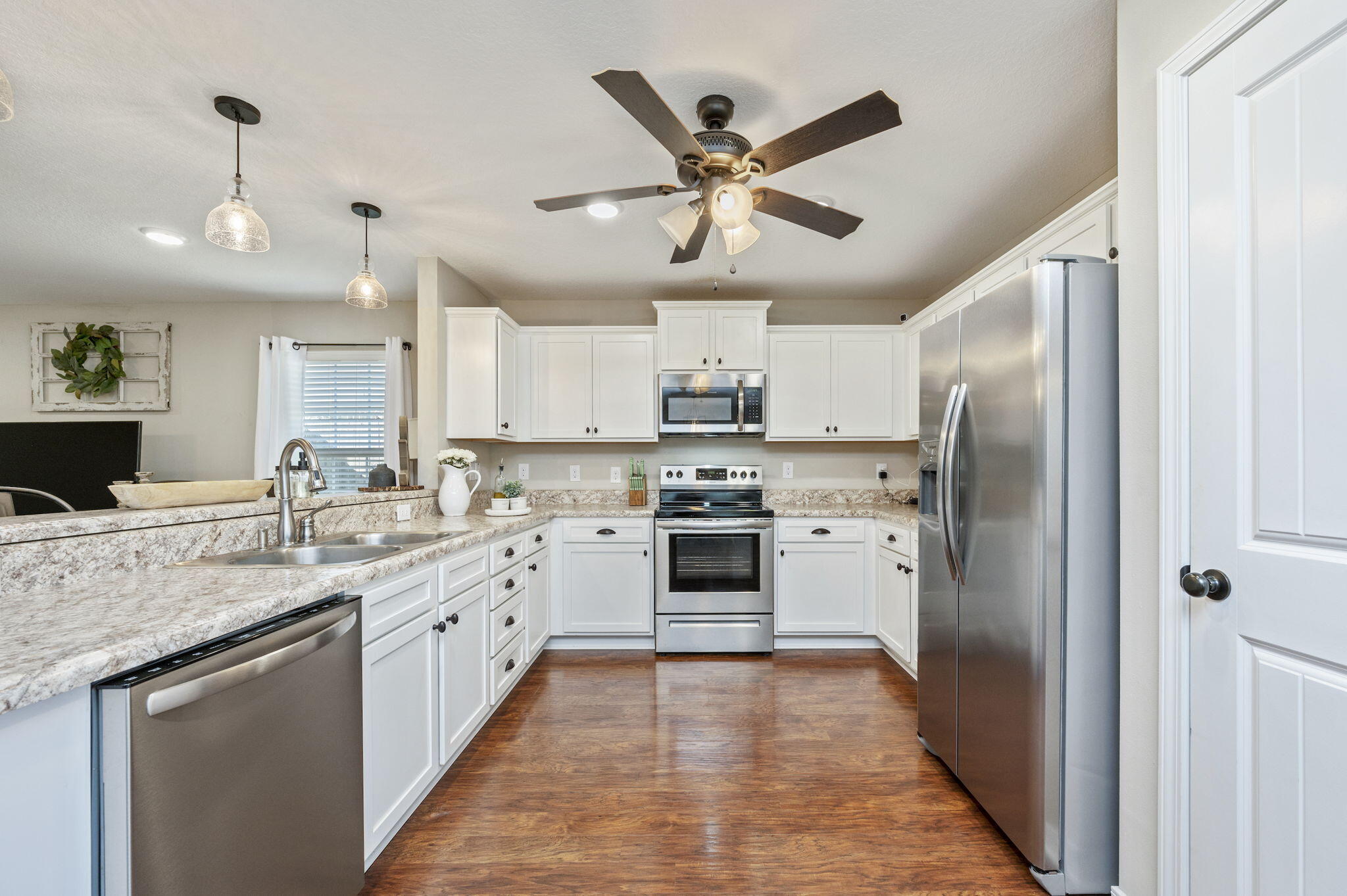 STILLWELL ESTATES - Residential