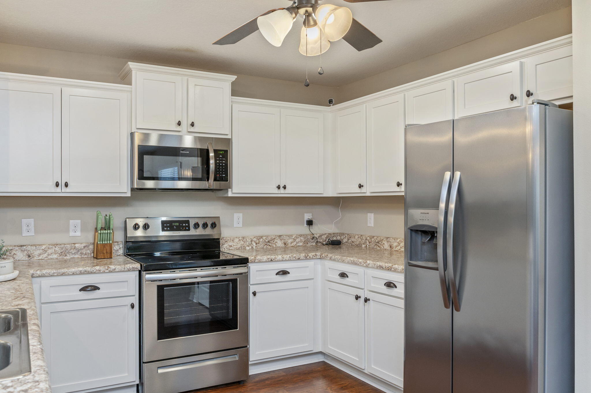 STILLWELL ESTATES - Residential