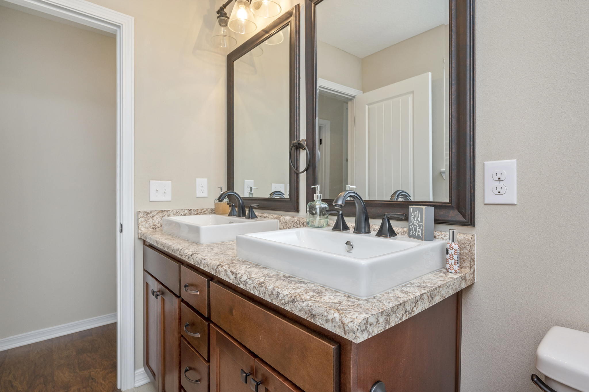 STILLWELL ESTATES - Residential