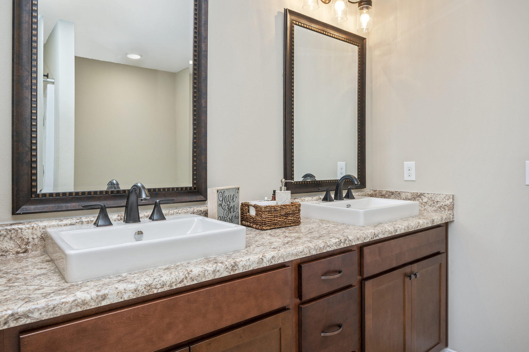 STILLWELL ESTATES - Residential