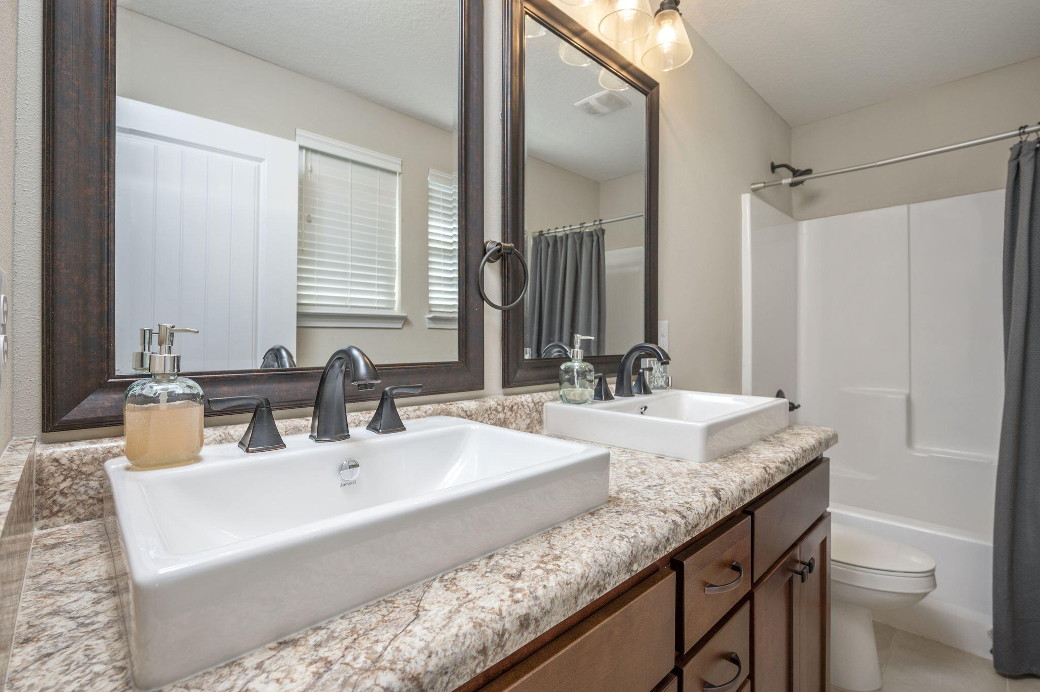 STILLWELL ESTATES - Residential