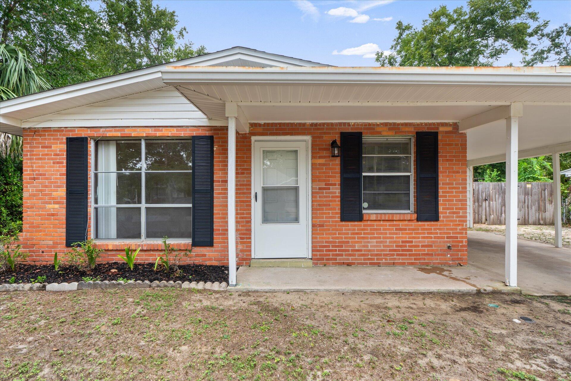 GARNIERS BEACH 6TH - Residential