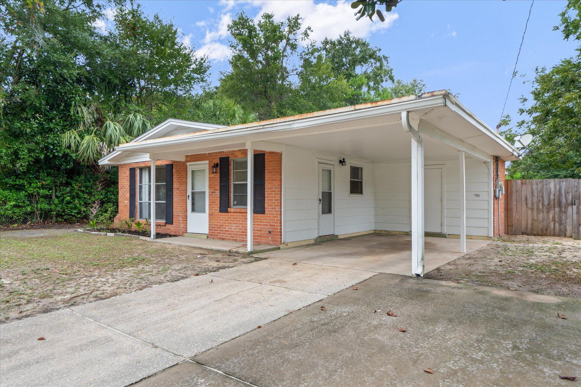 GARNIERS BEACH 6TH - Residential