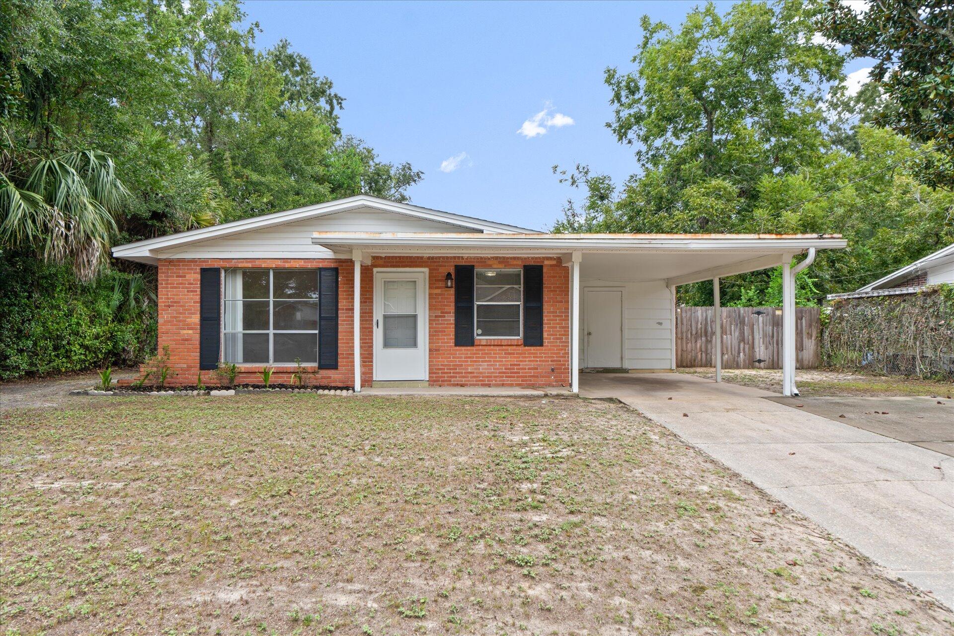 GARNIERS BEACH 6TH - Residential