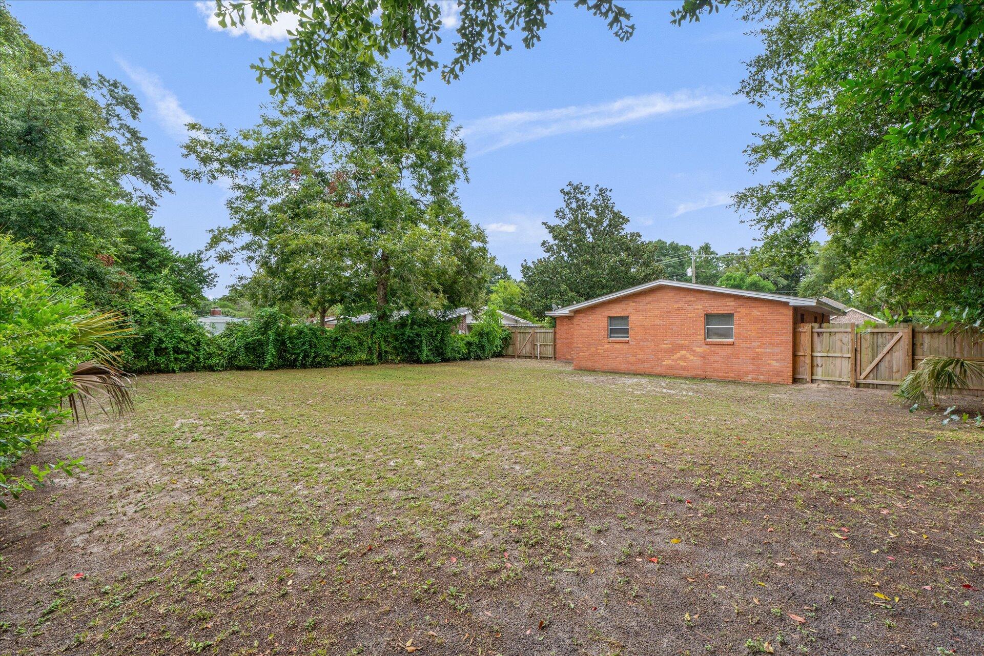 GARNIERS BEACH 6TH - Residential