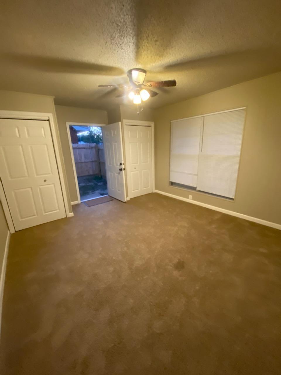 LAKEVIEW S/D LOT 13 BLK B - Residential