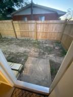 LAKEVIEW S/D LOT 13 BLK B - Residential