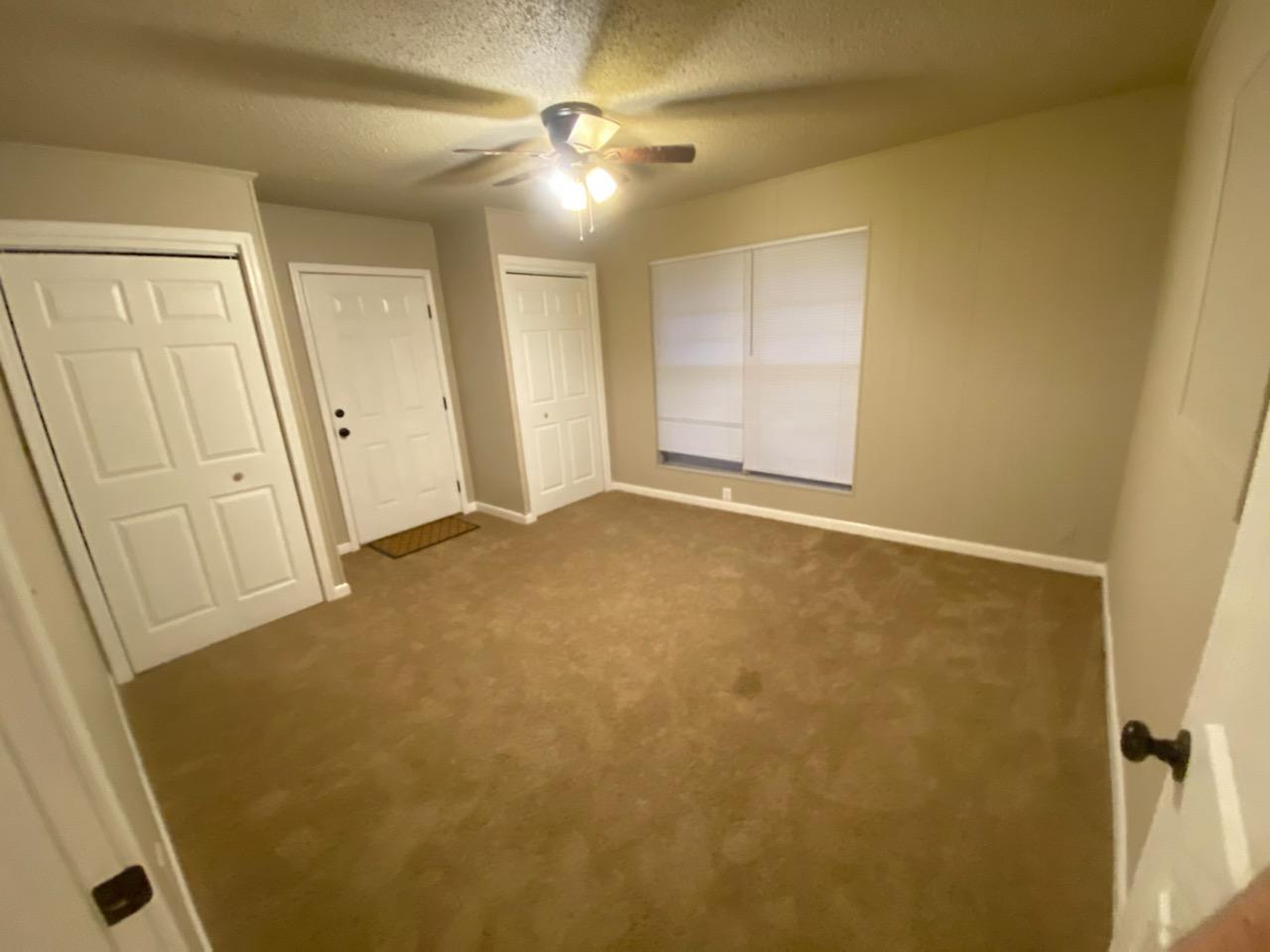 LAKEVIEW S/D LOT 13 BLK B - Residential