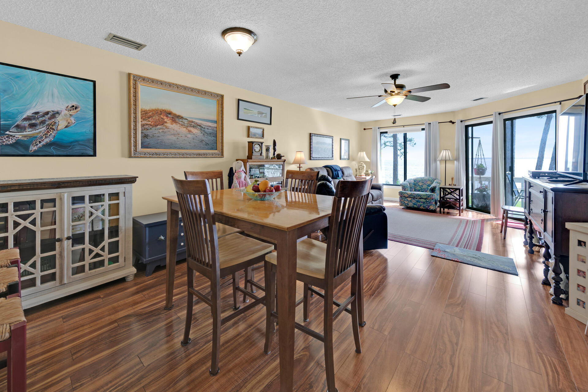 BAY VILLAS CONDOS - Residential