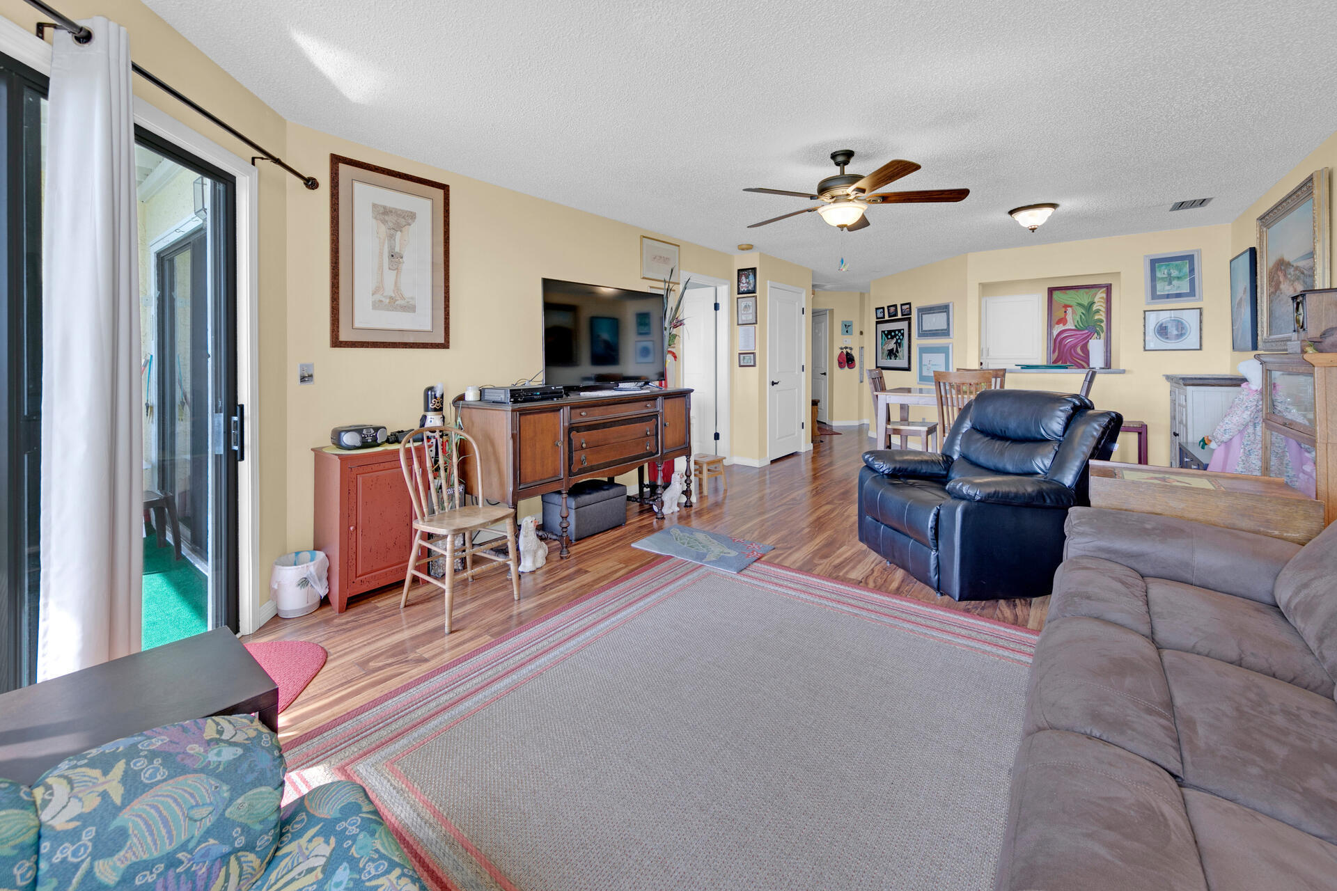 BAY VILLAS CONDOS - Residential