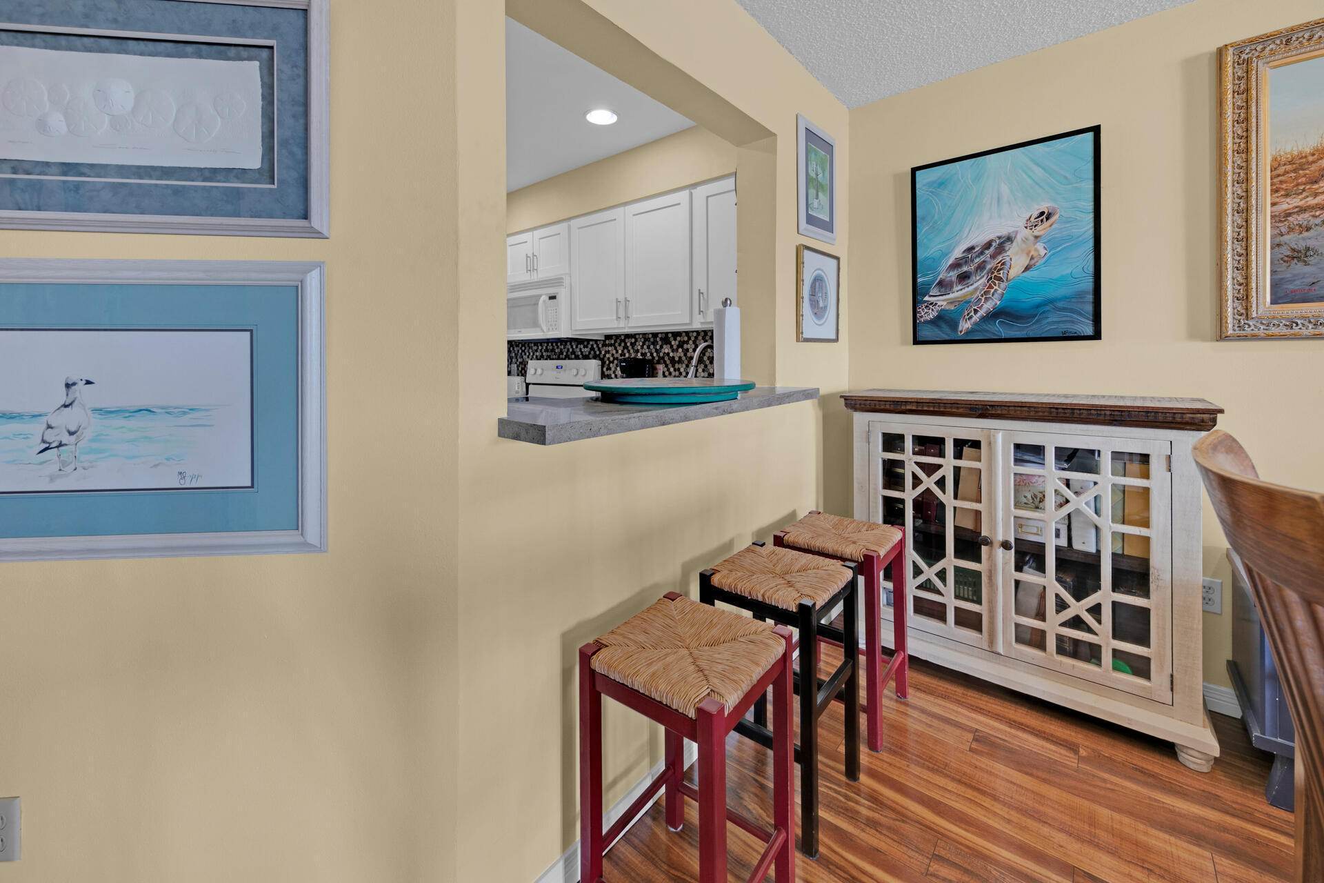 BAY VILLAS CONDOS - Residential