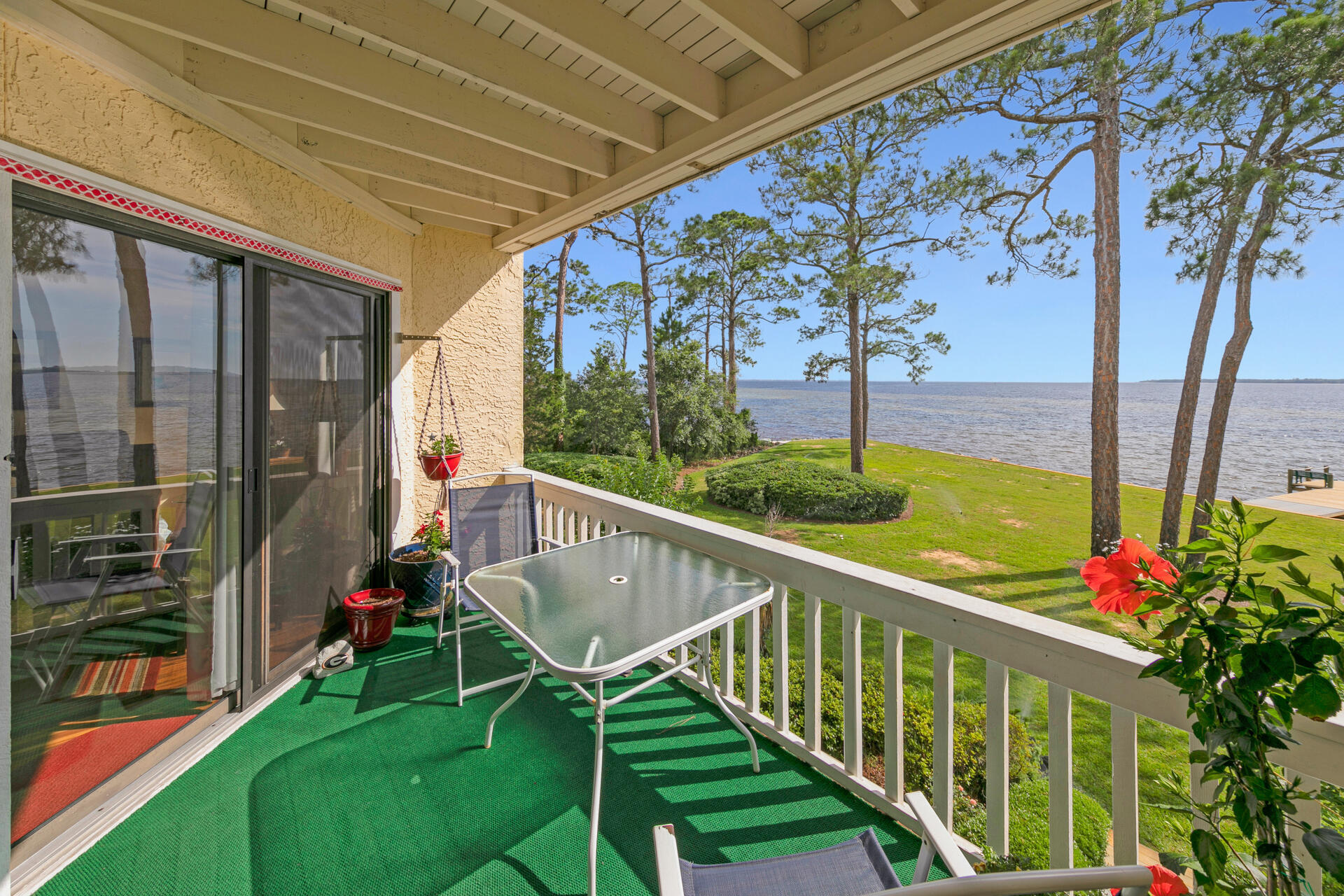 BAY VILLAS CONDOS - Residential