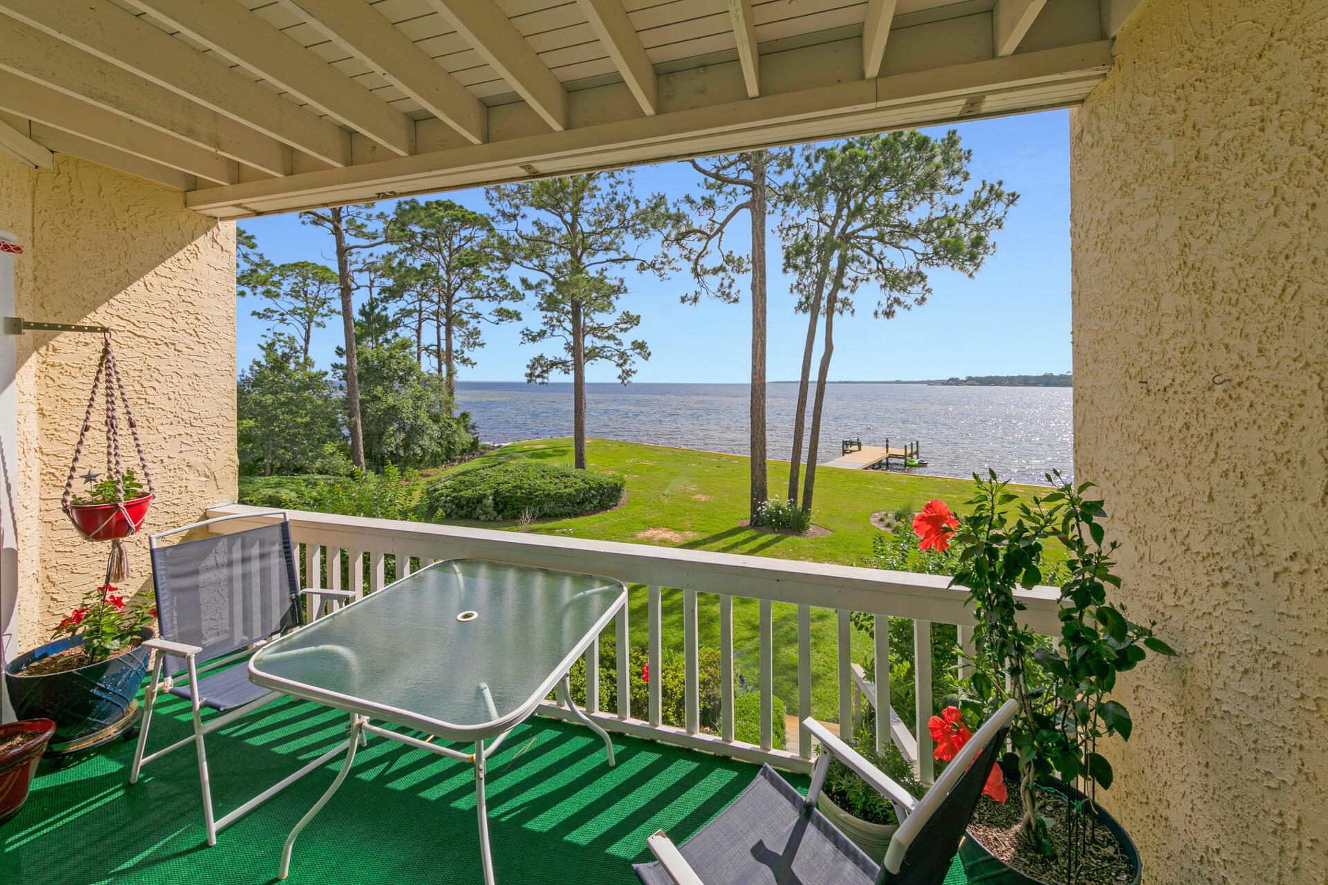 BAY VILLAS CONDOS - Residential