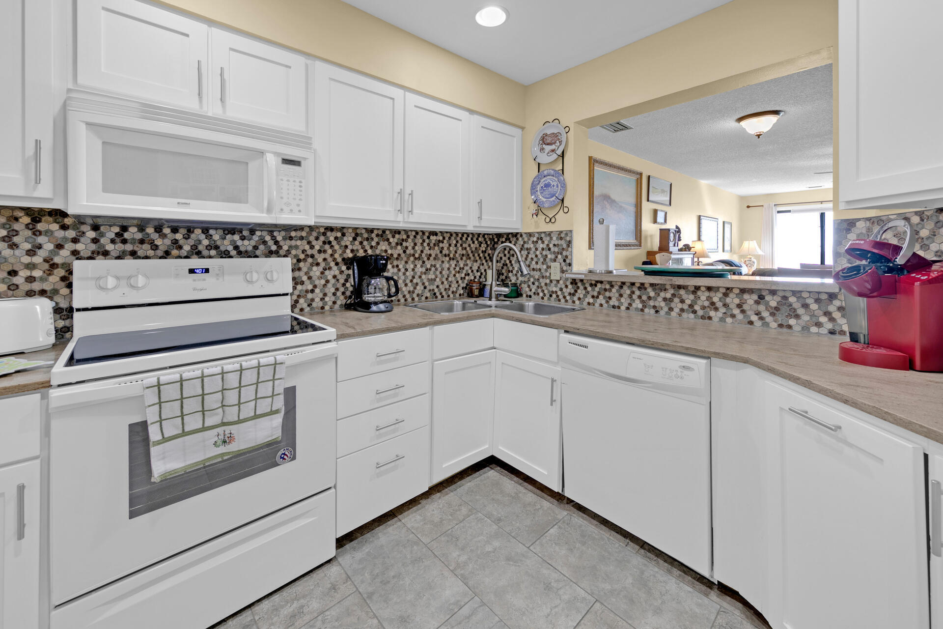 BAY VILLAS CONDOS - Residential