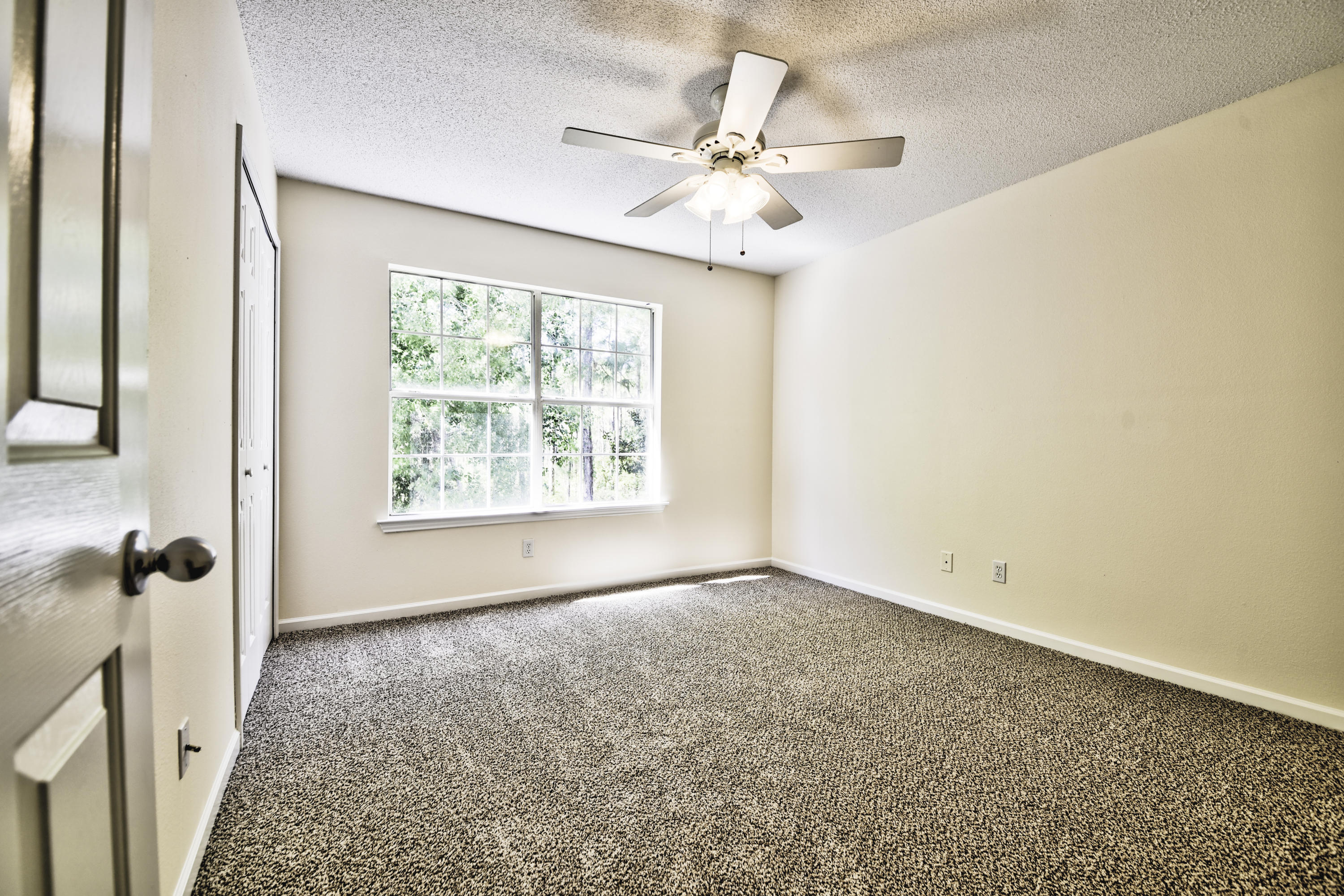 TIGER LAKE - Residential