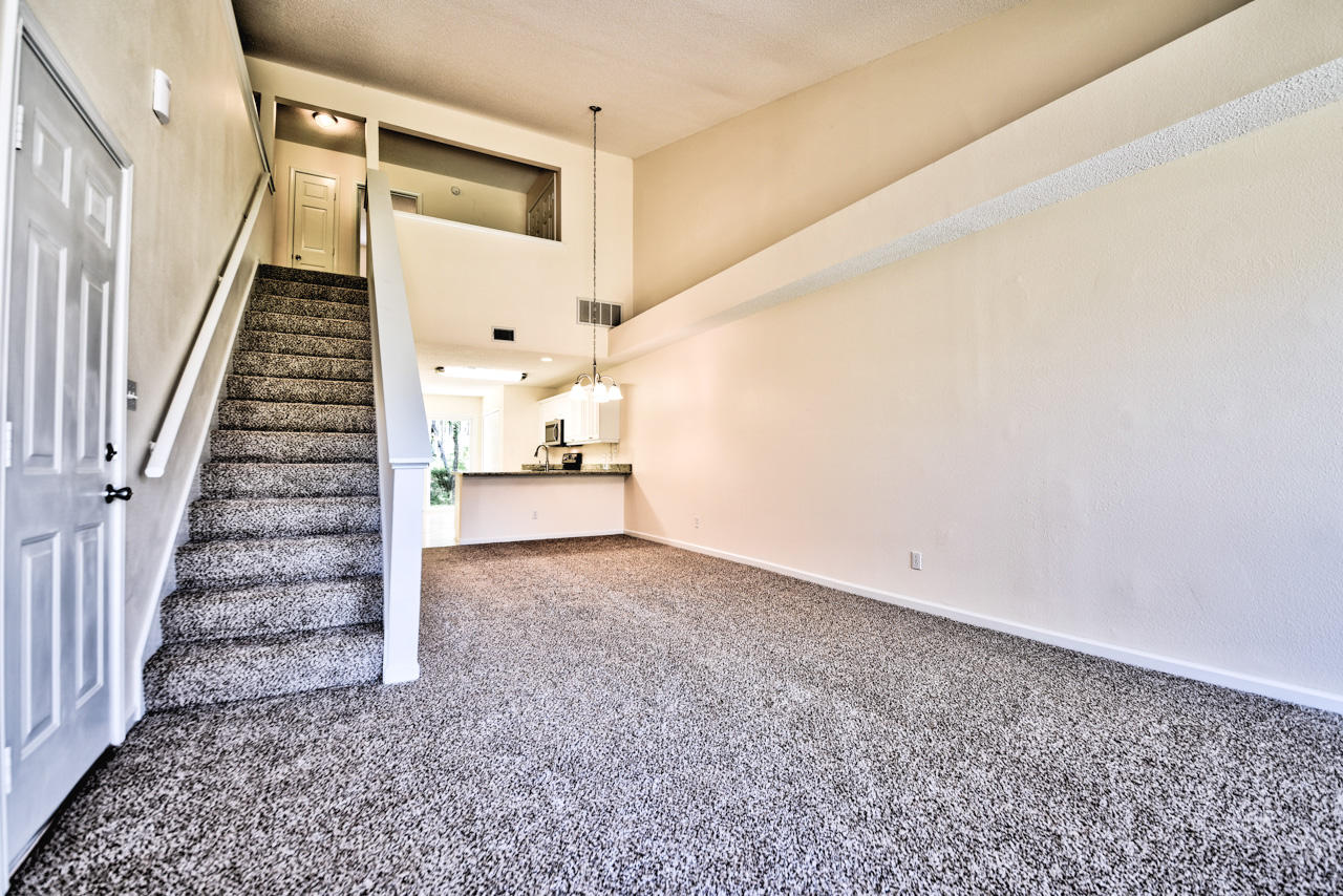 TIGER LAKE - Residential