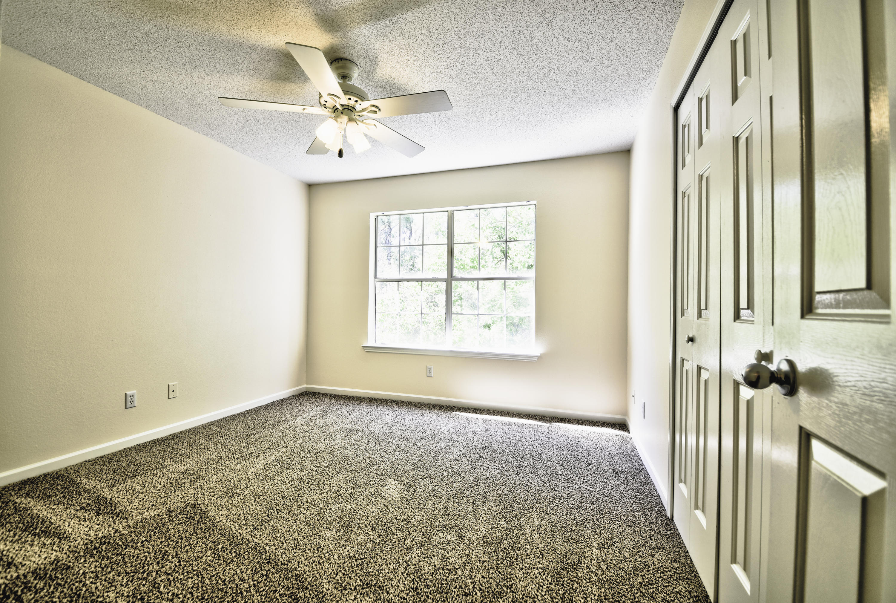 TIGER LAKE - Residential