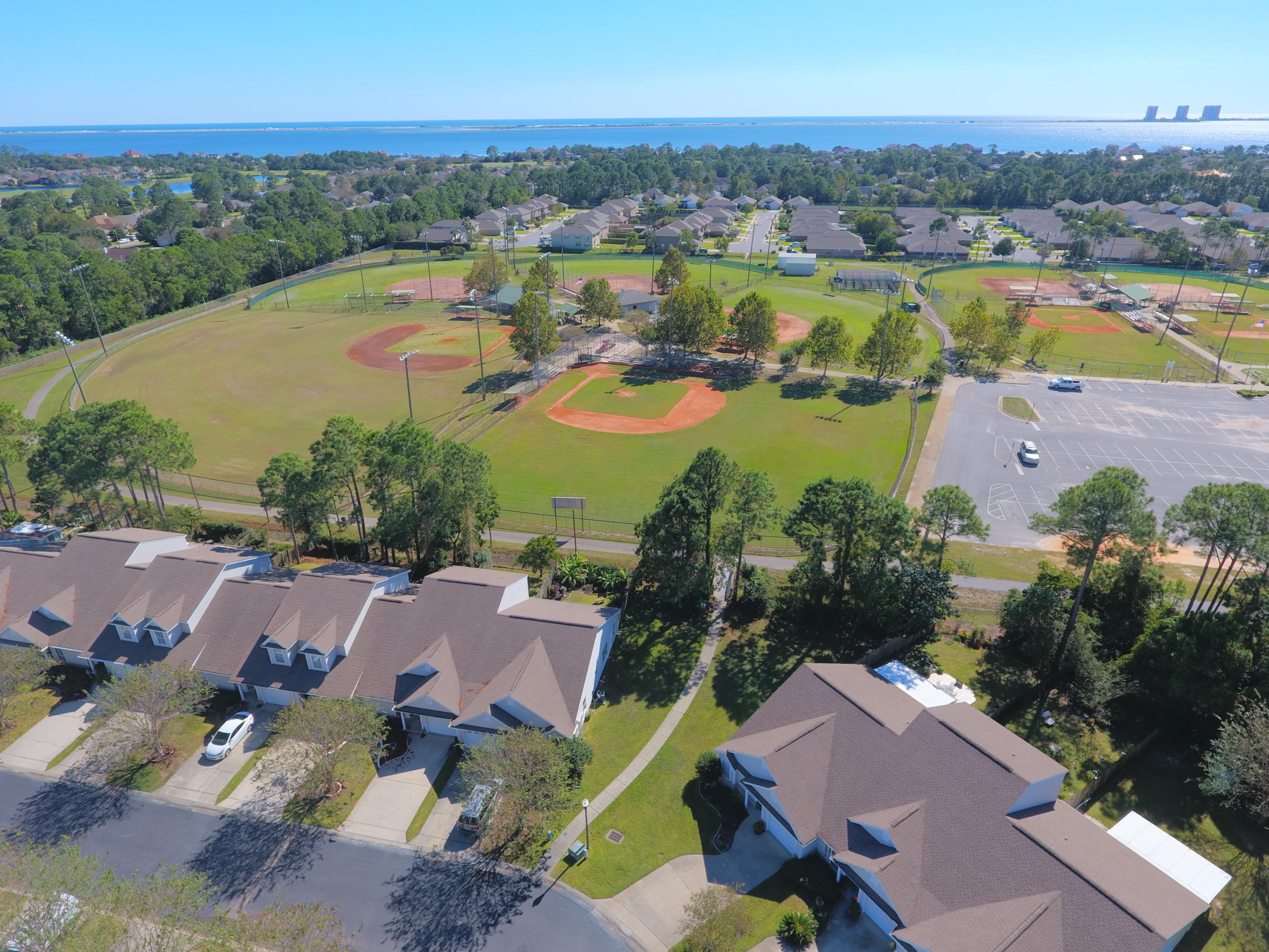 TIGER LAKE - Residential